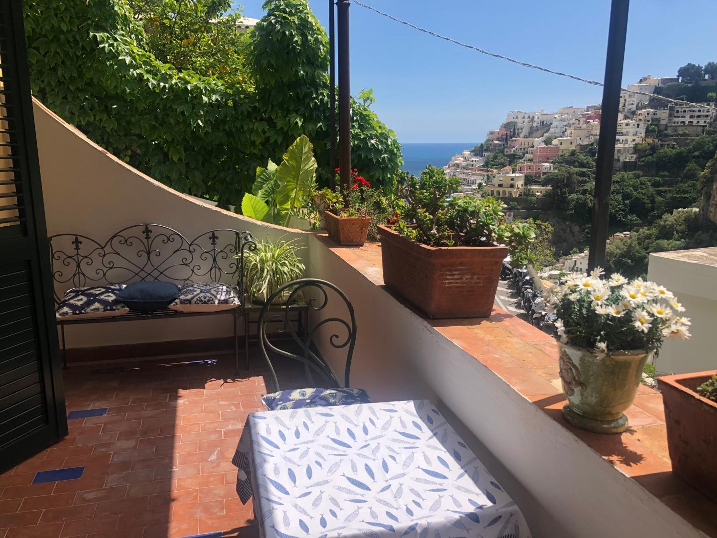 Studio Apartment with Sea View - Photo 14