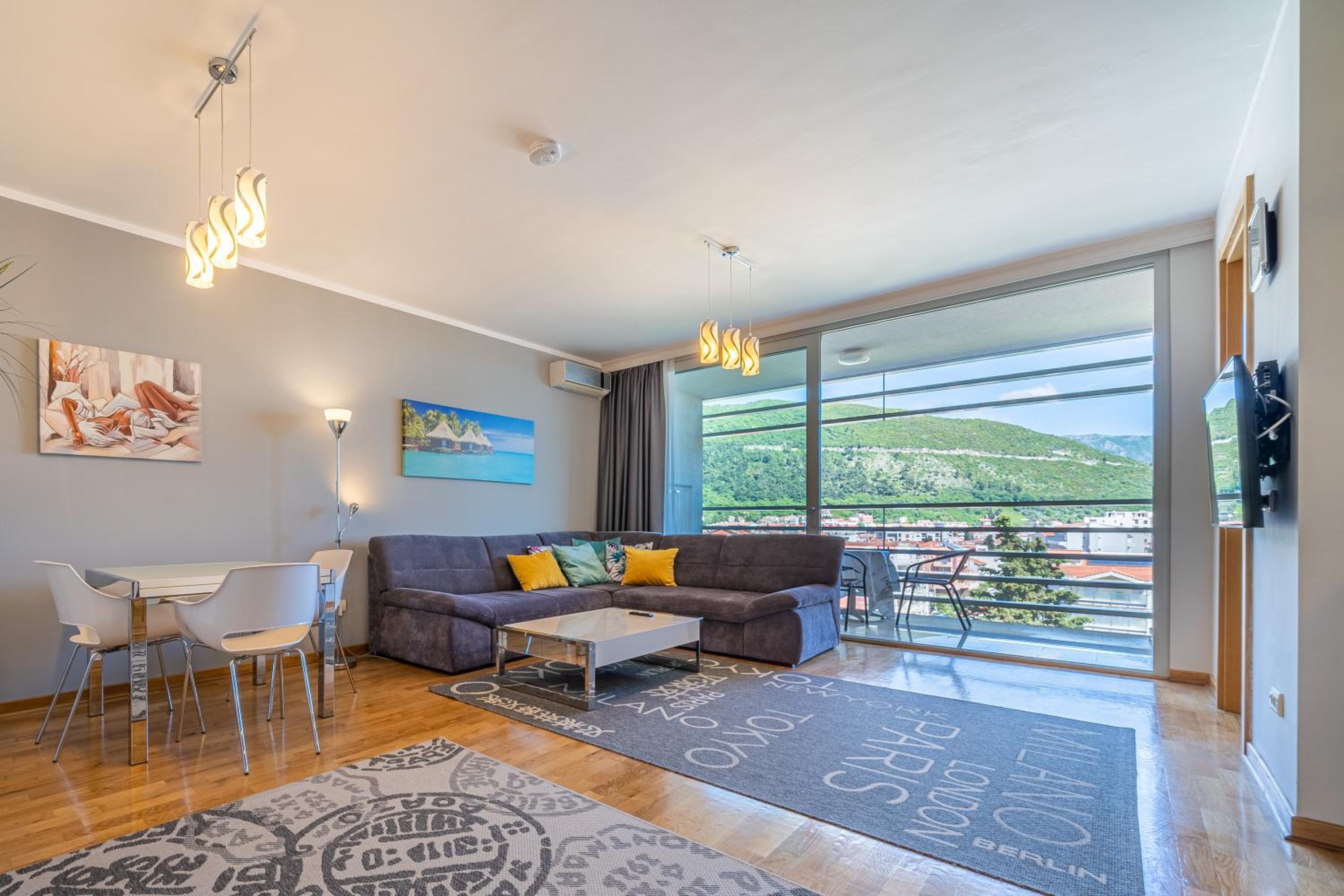 Apartment with Sea View