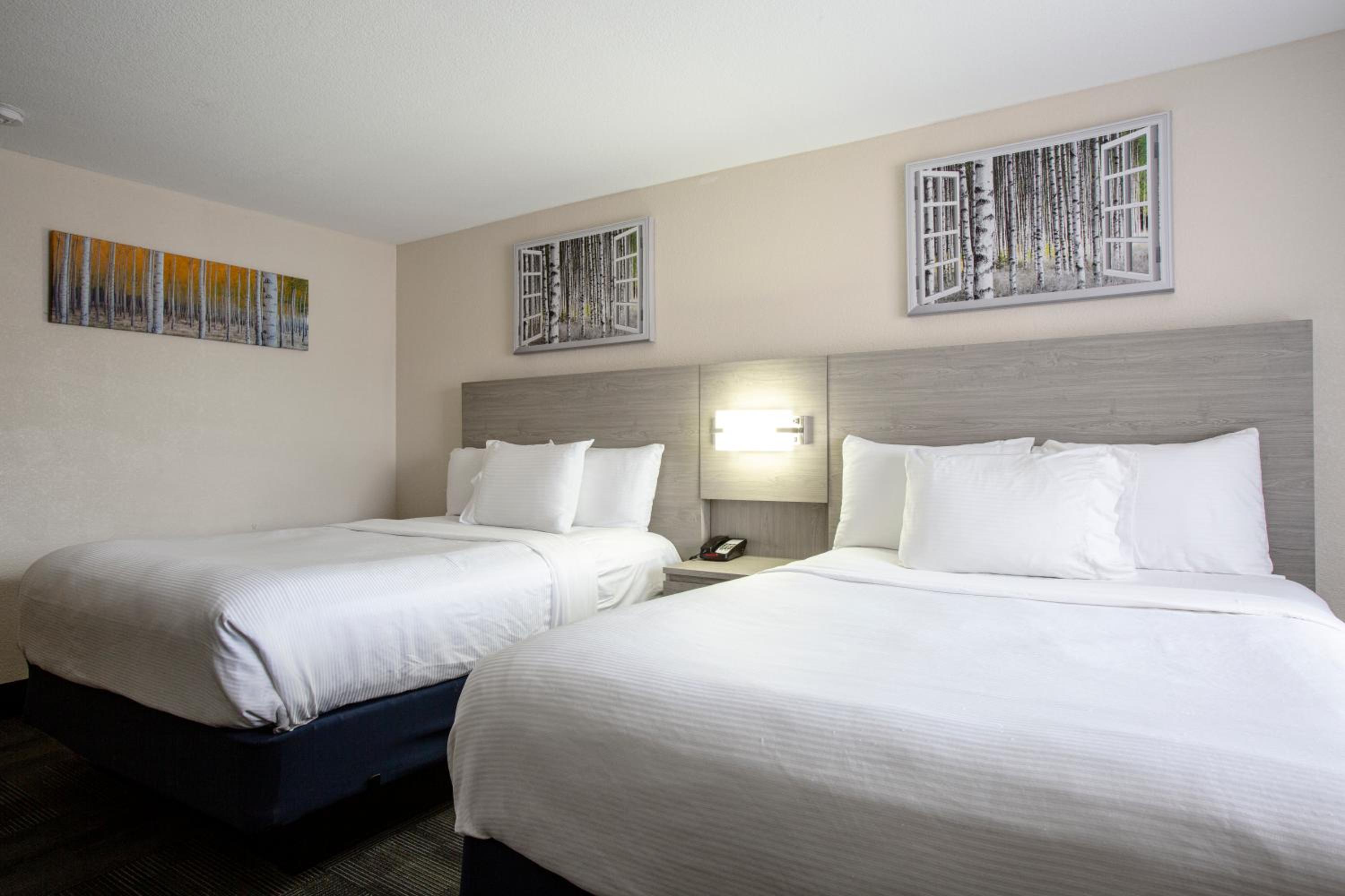 Standard Queen Room with Two Queen Beds at Hotel Aspen Flagstaff/ Grand Canyon InnSuites in Flagstaff