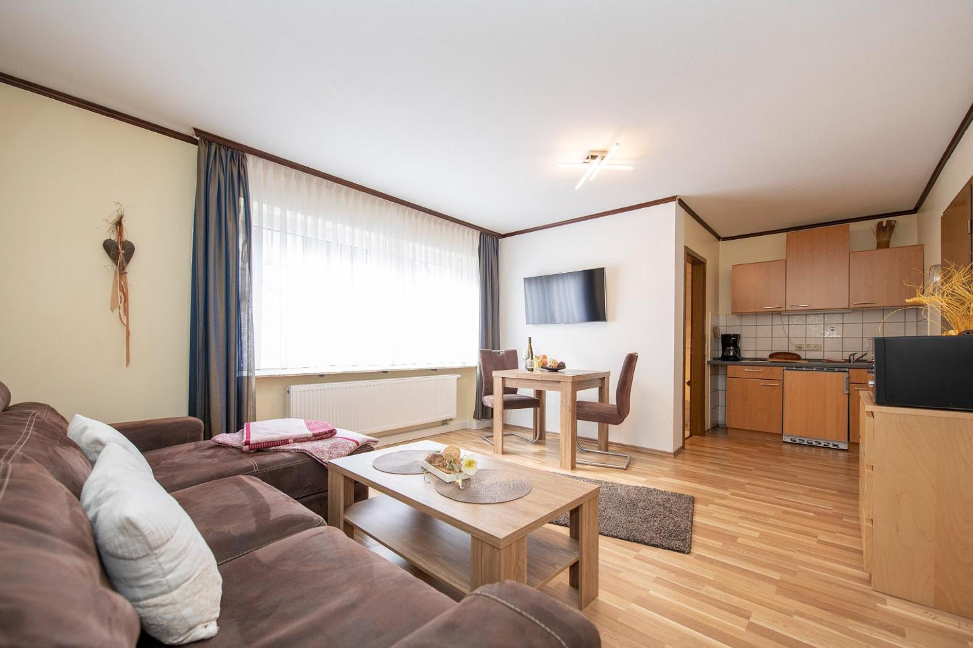 Apartment 3 (Pet Friendly) - Photo 7