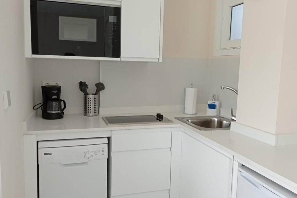 One-Bedroom Apartment photo 2