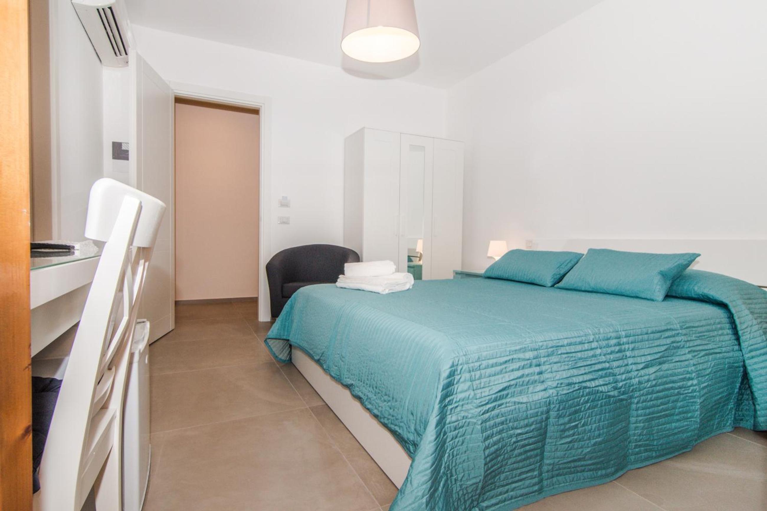 Double Room with Private Bathroom photo 2