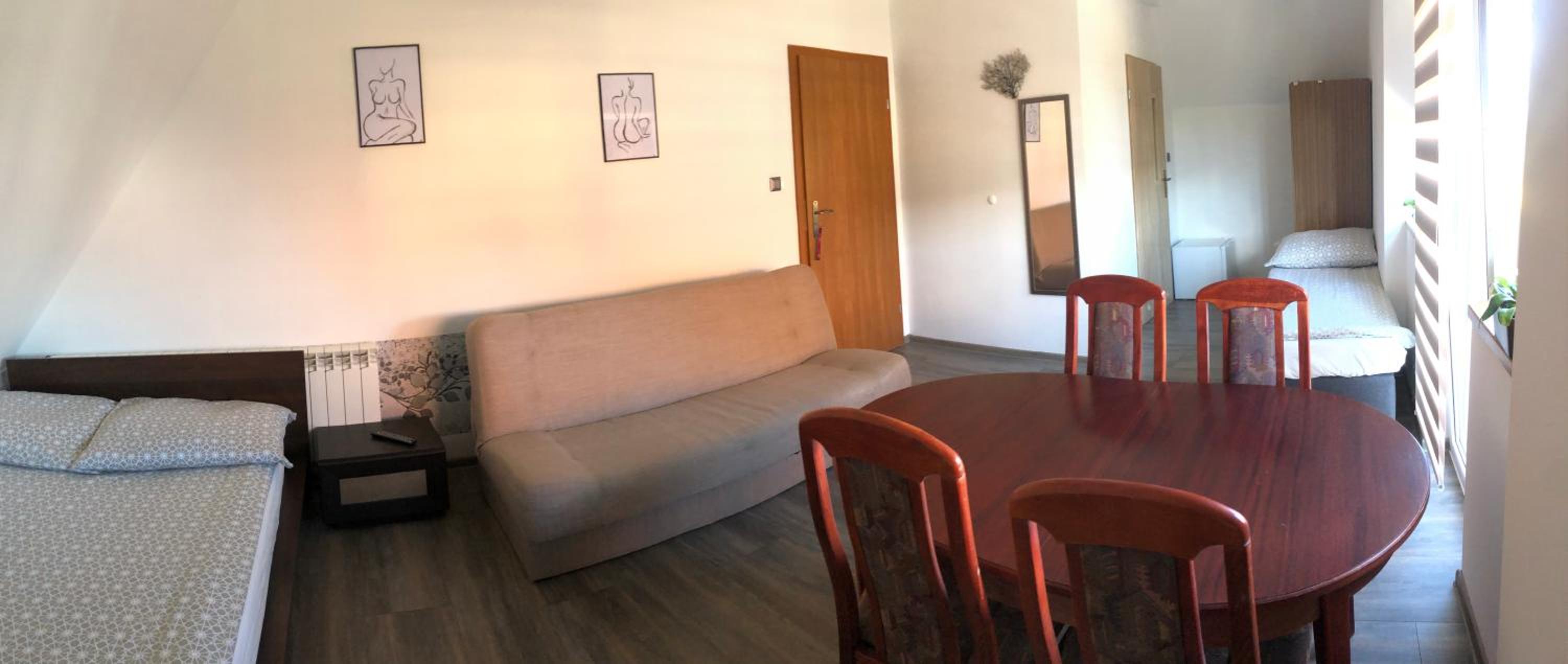 Quadruple Room - Photo 1
