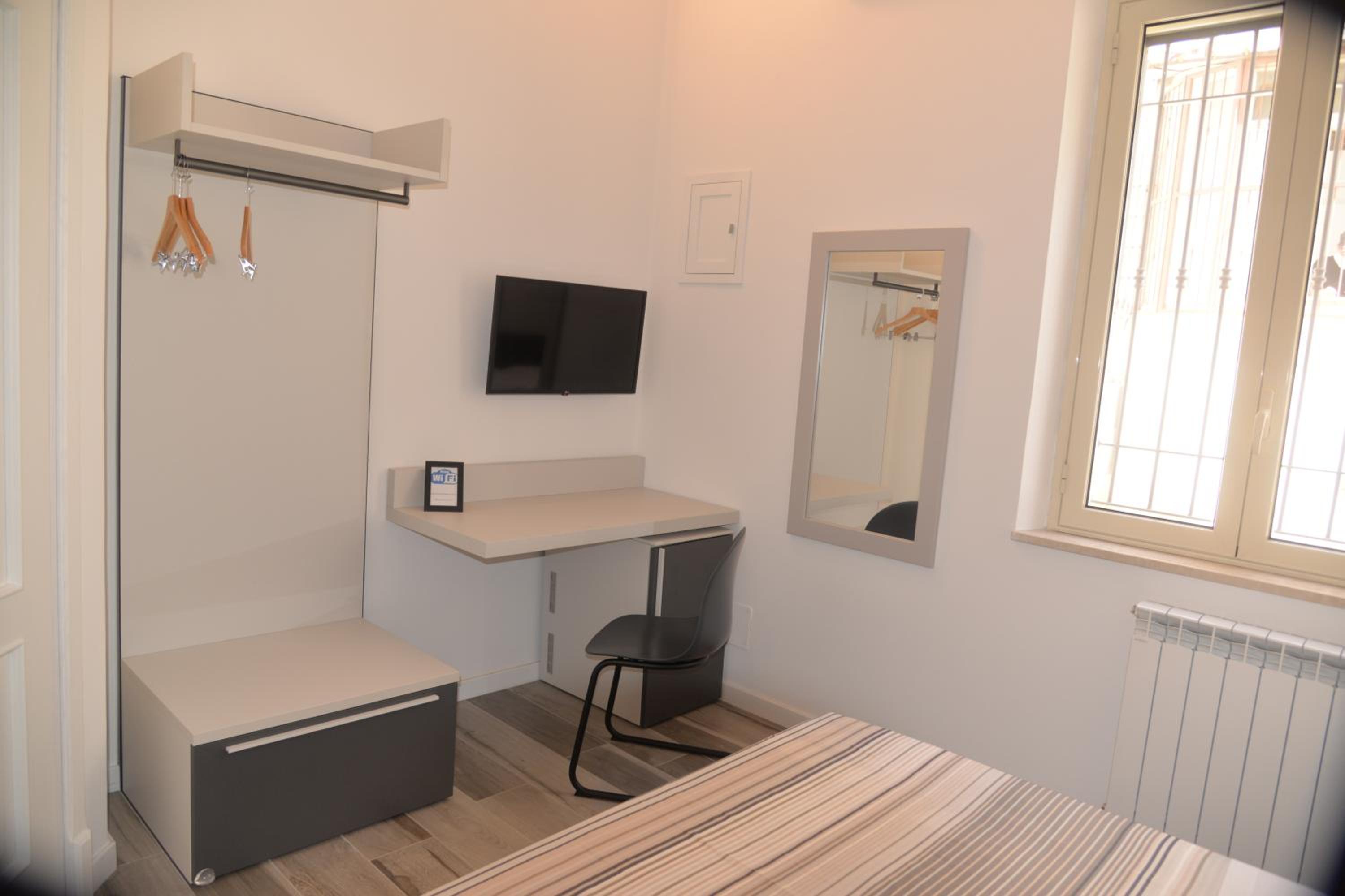 Double Room with Private Bathroom photo 1