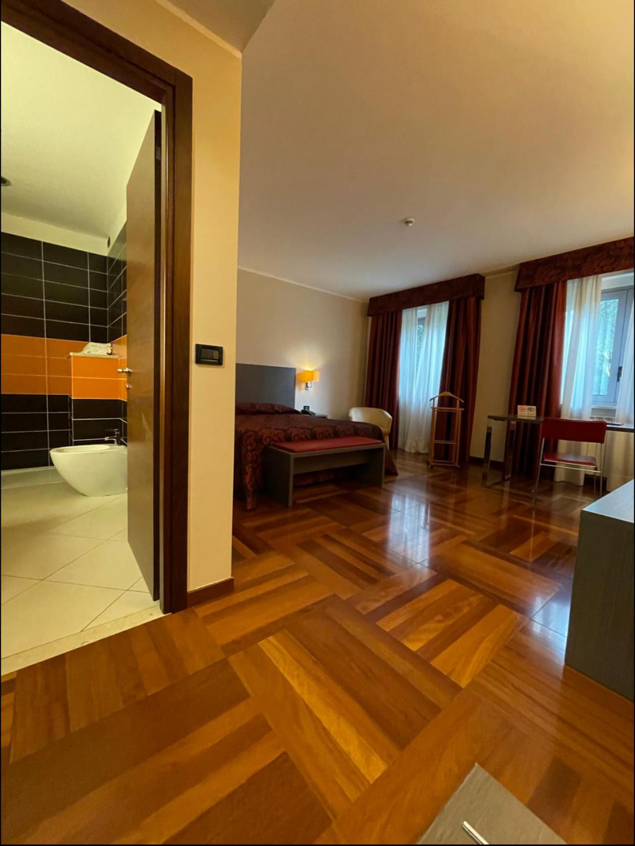 Deluxe Double Room - Photo 6