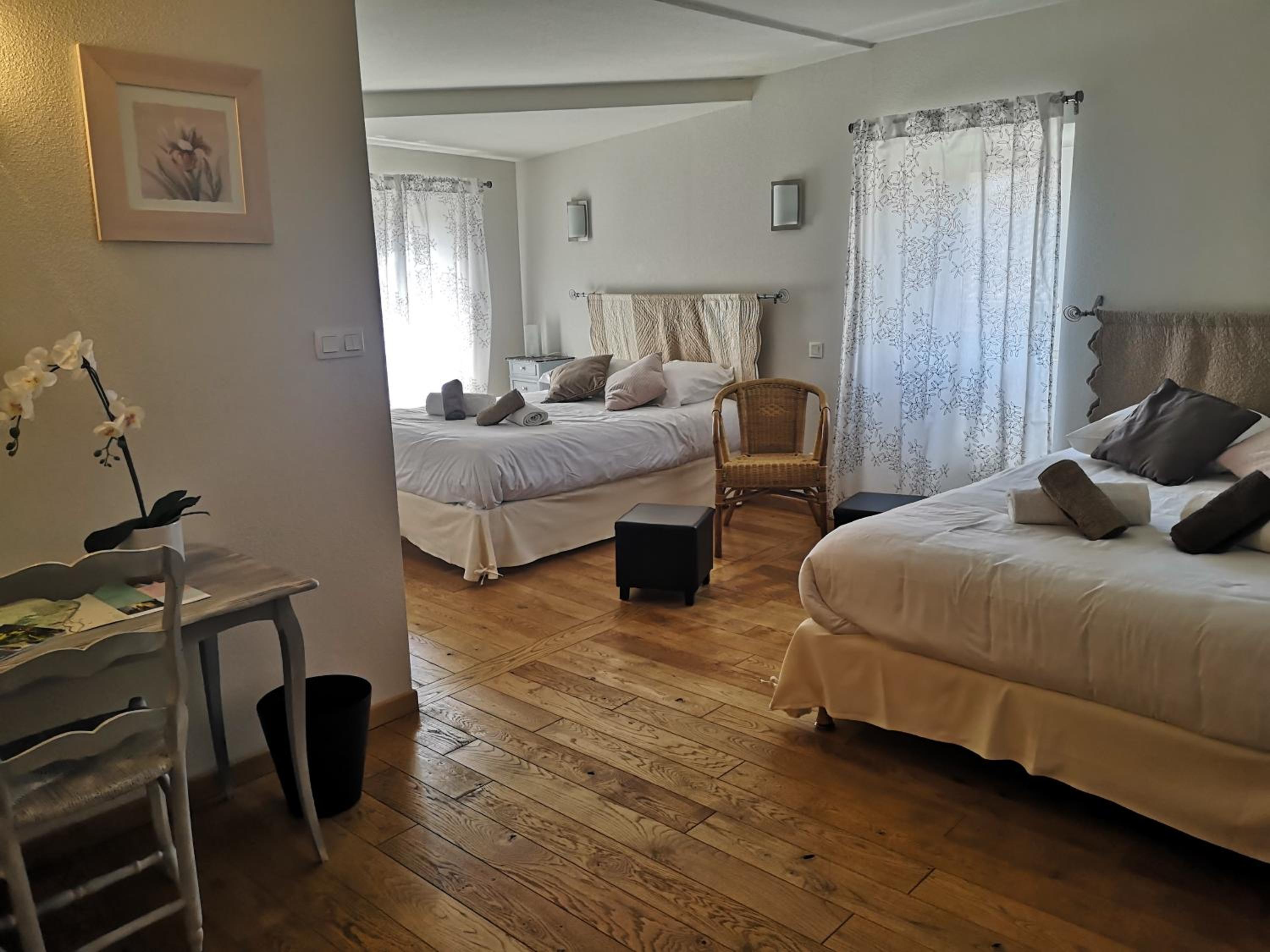 Standard Quadruple Room photo 2
