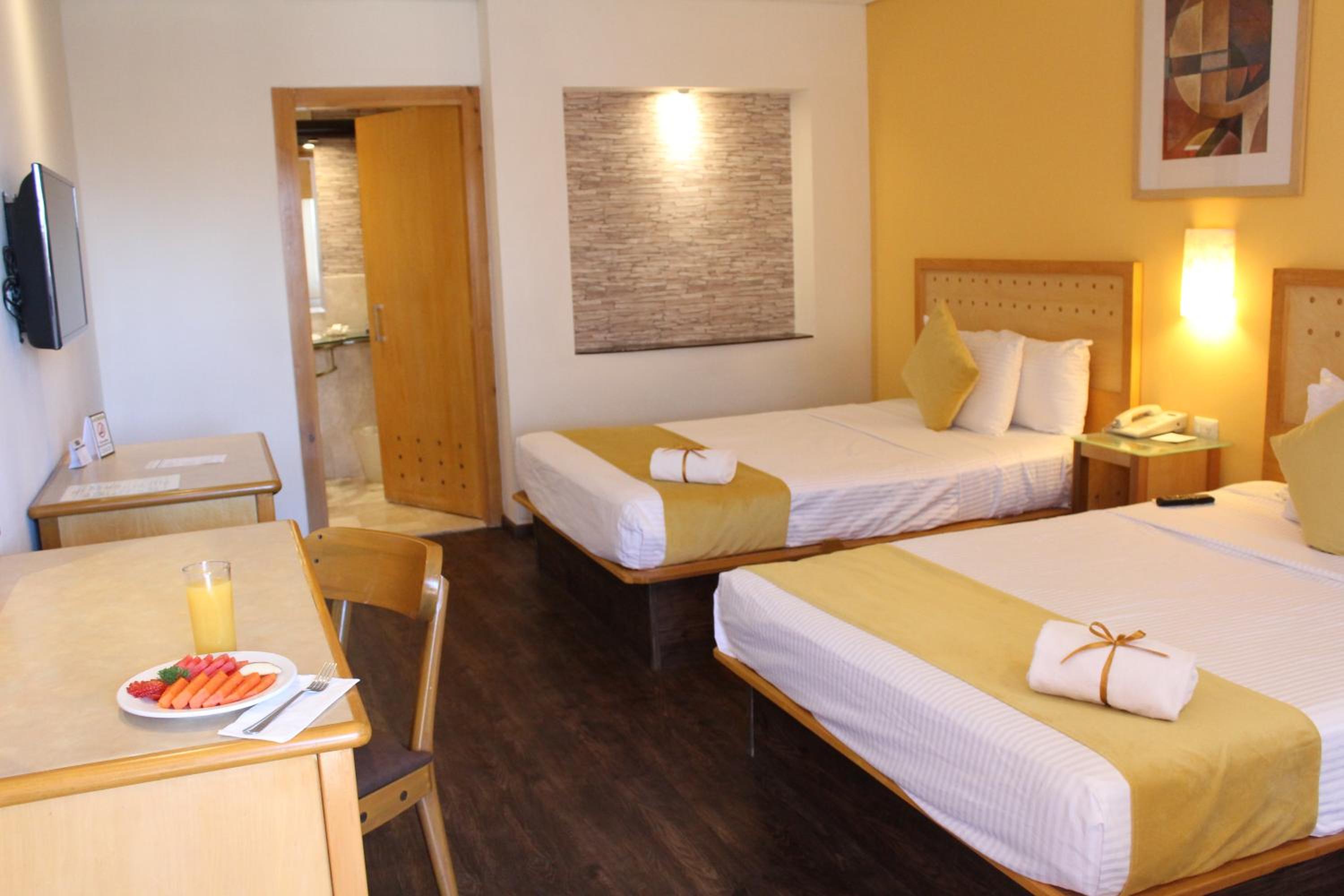 Standard Double or Twin Room - Photo 7