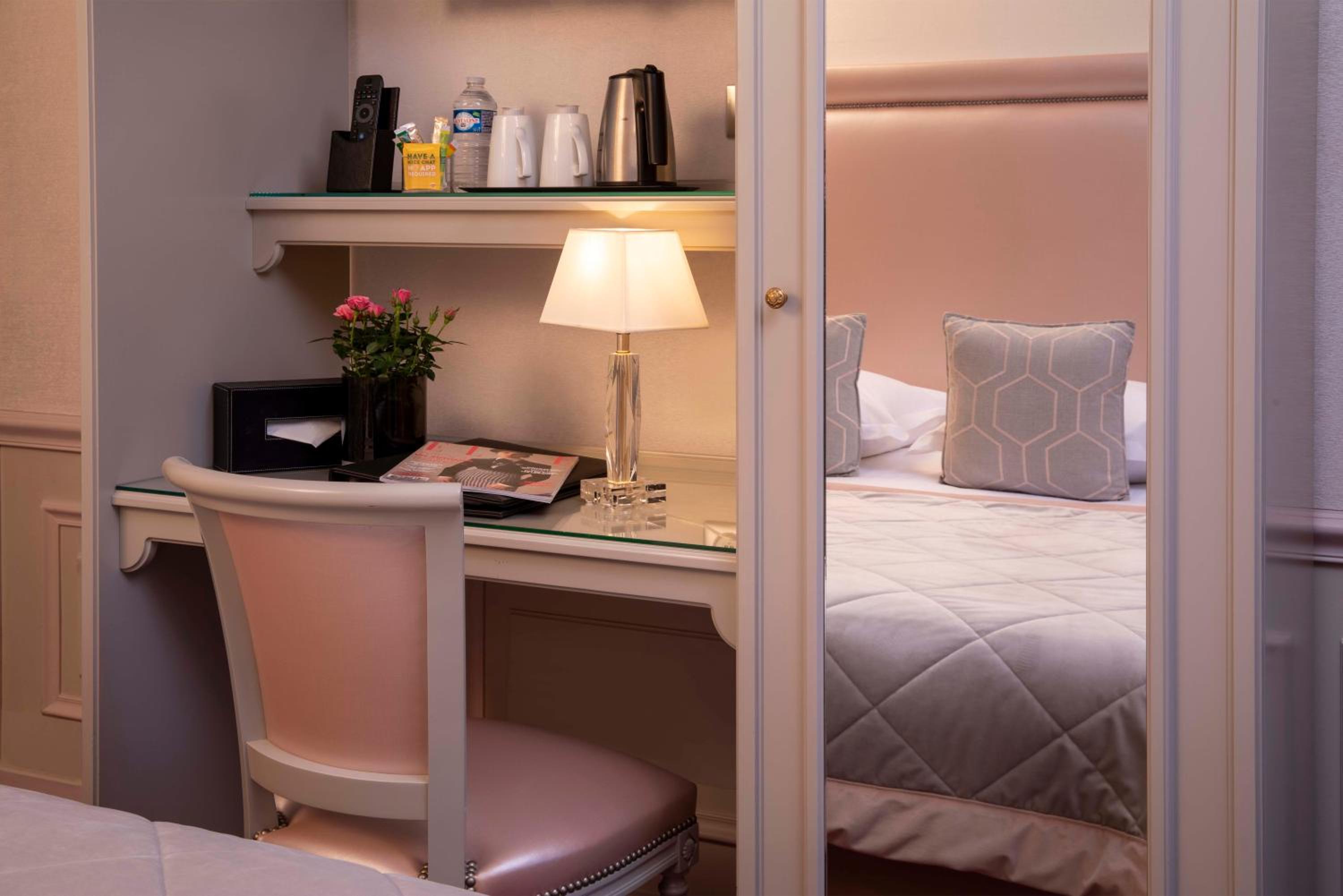 Single Room photo 2