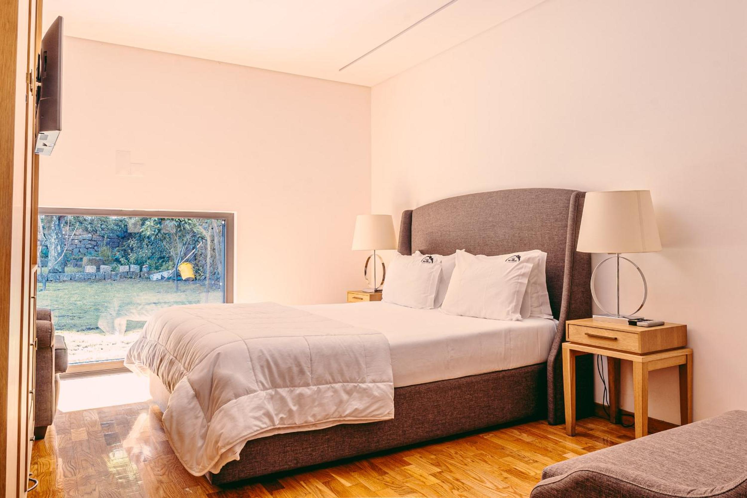 Double Room with Private Bathroom - Photo 4
