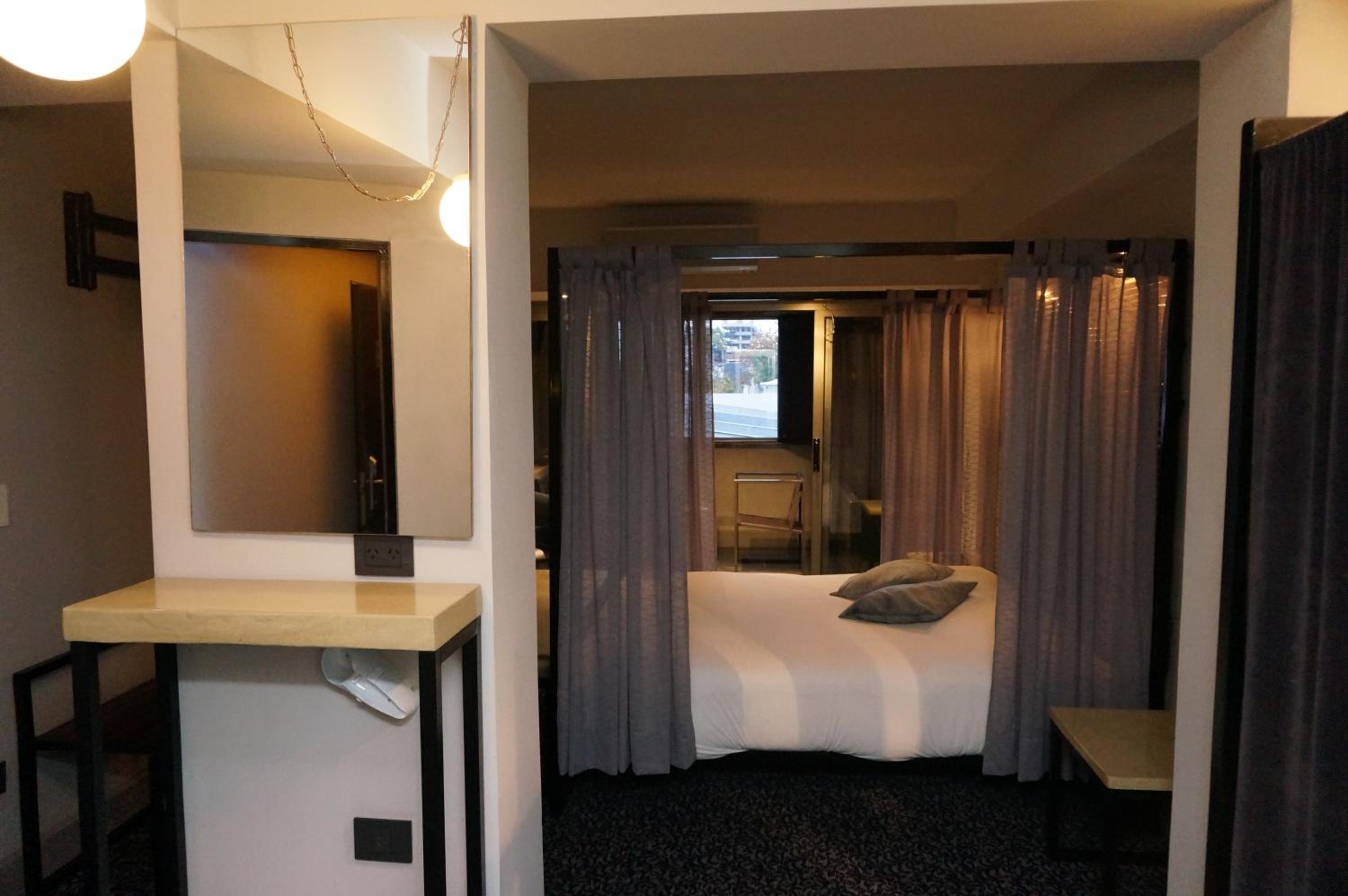 Standard Suite Queen photo 2