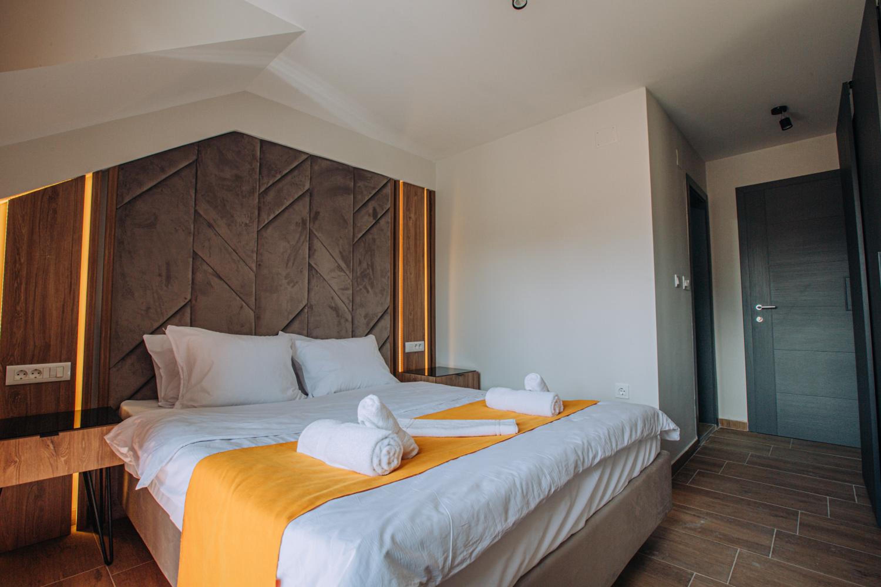 Double Room with Balcony photo 2