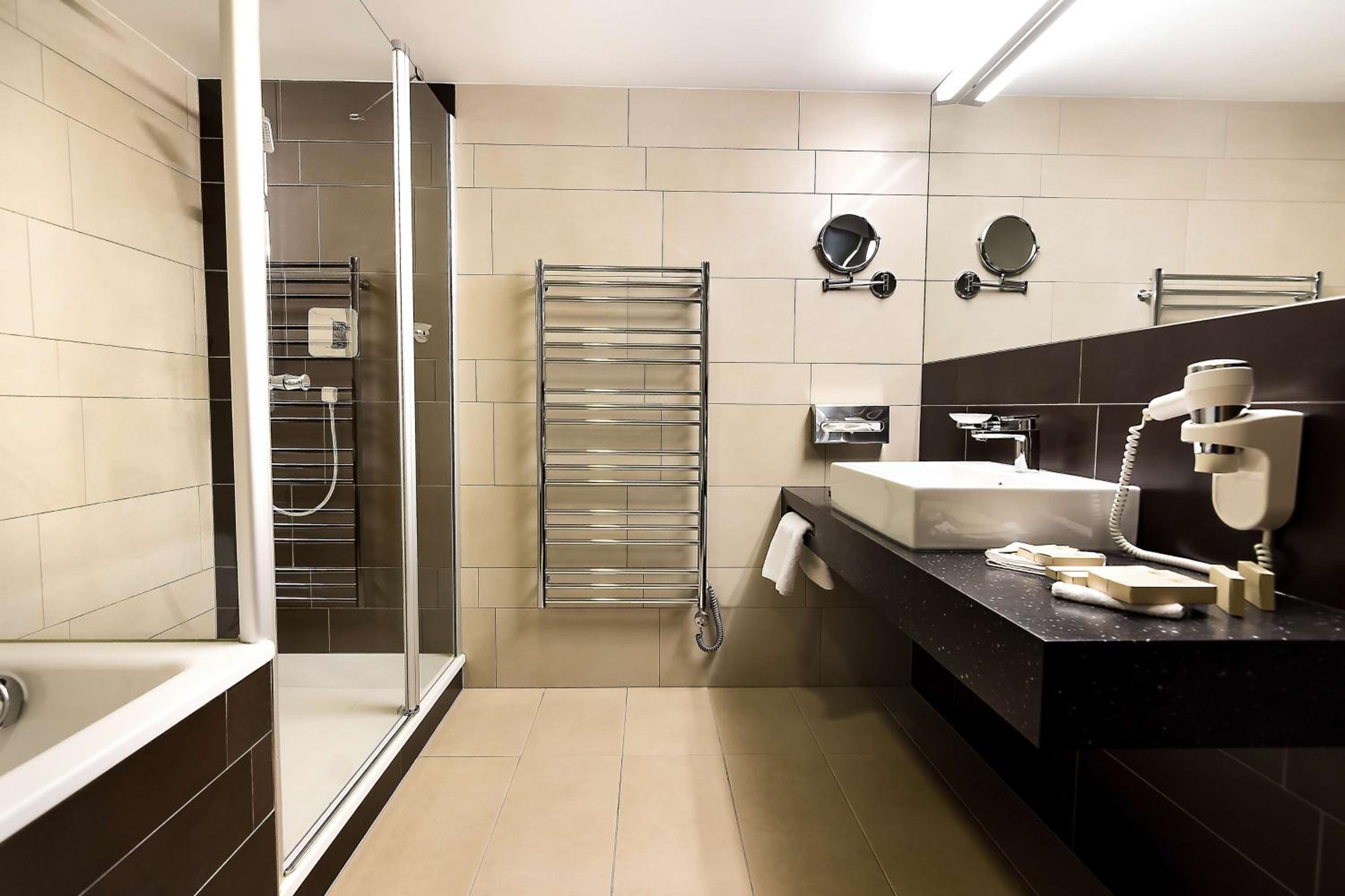Wellness Suite with private mini Spa photo 2