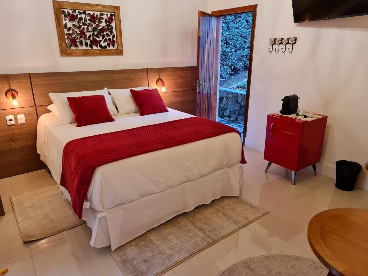 Deluxe Chalet with Spa Bath