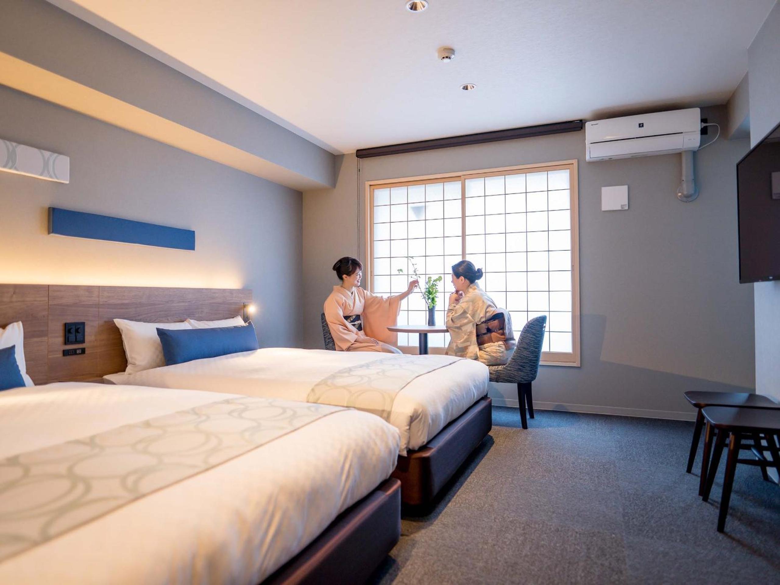 Standard Quadruple Room - Photo 20