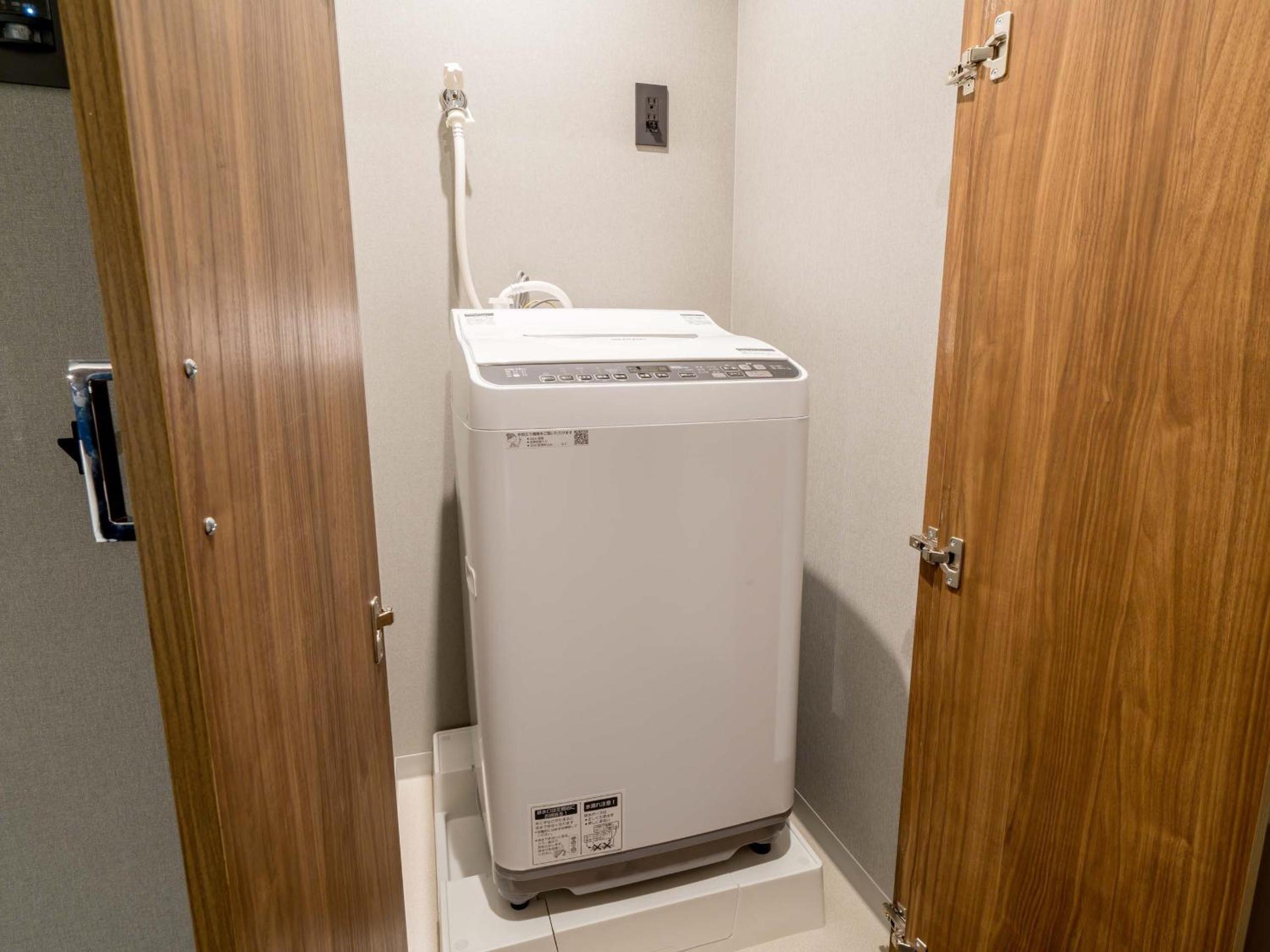 Standard Quadruple Room - Photo 13