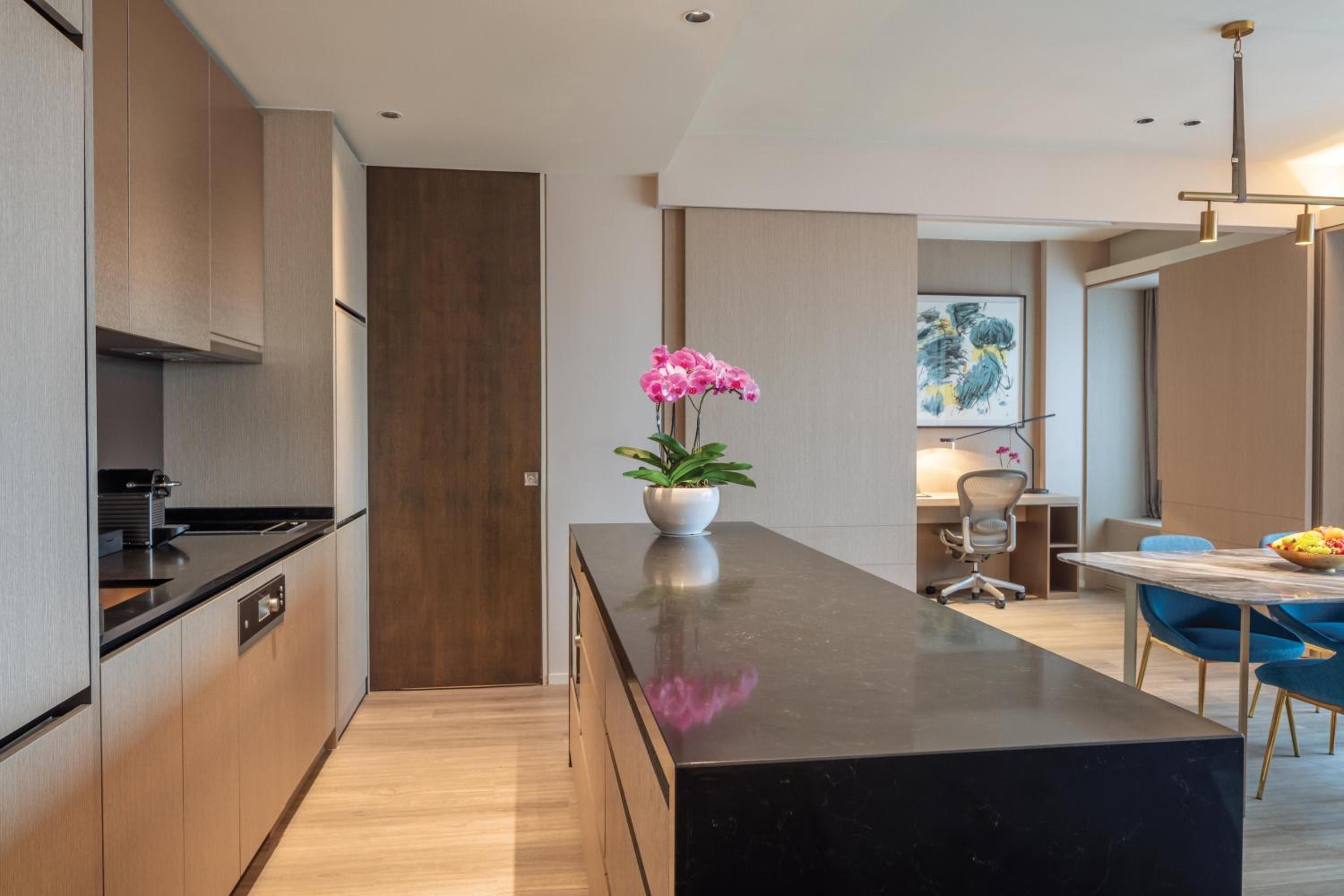 One-Bedroom Apartment - Penthouse (Duplex) photo 2