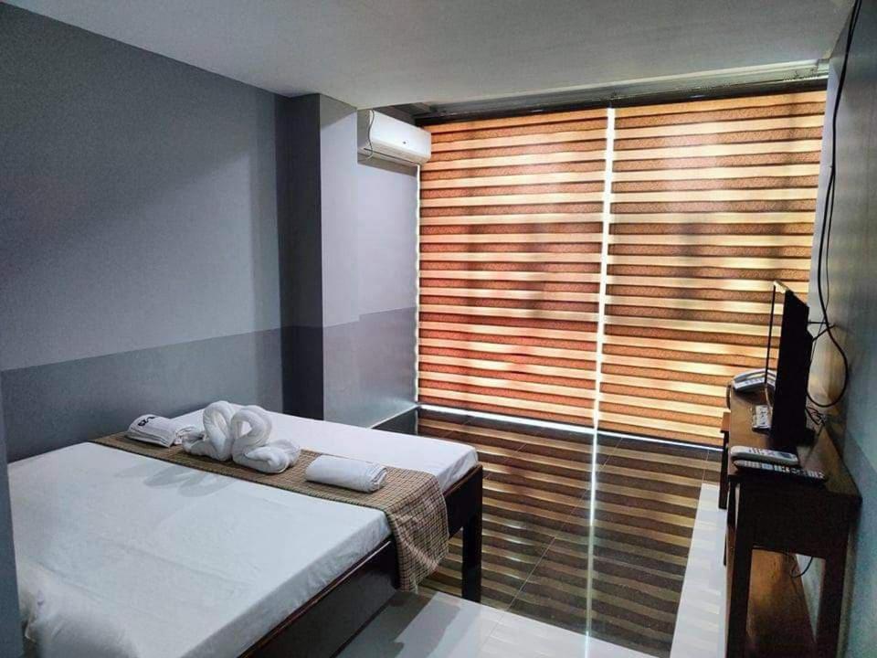 Deluxe Double or Twin Room - Photo 4