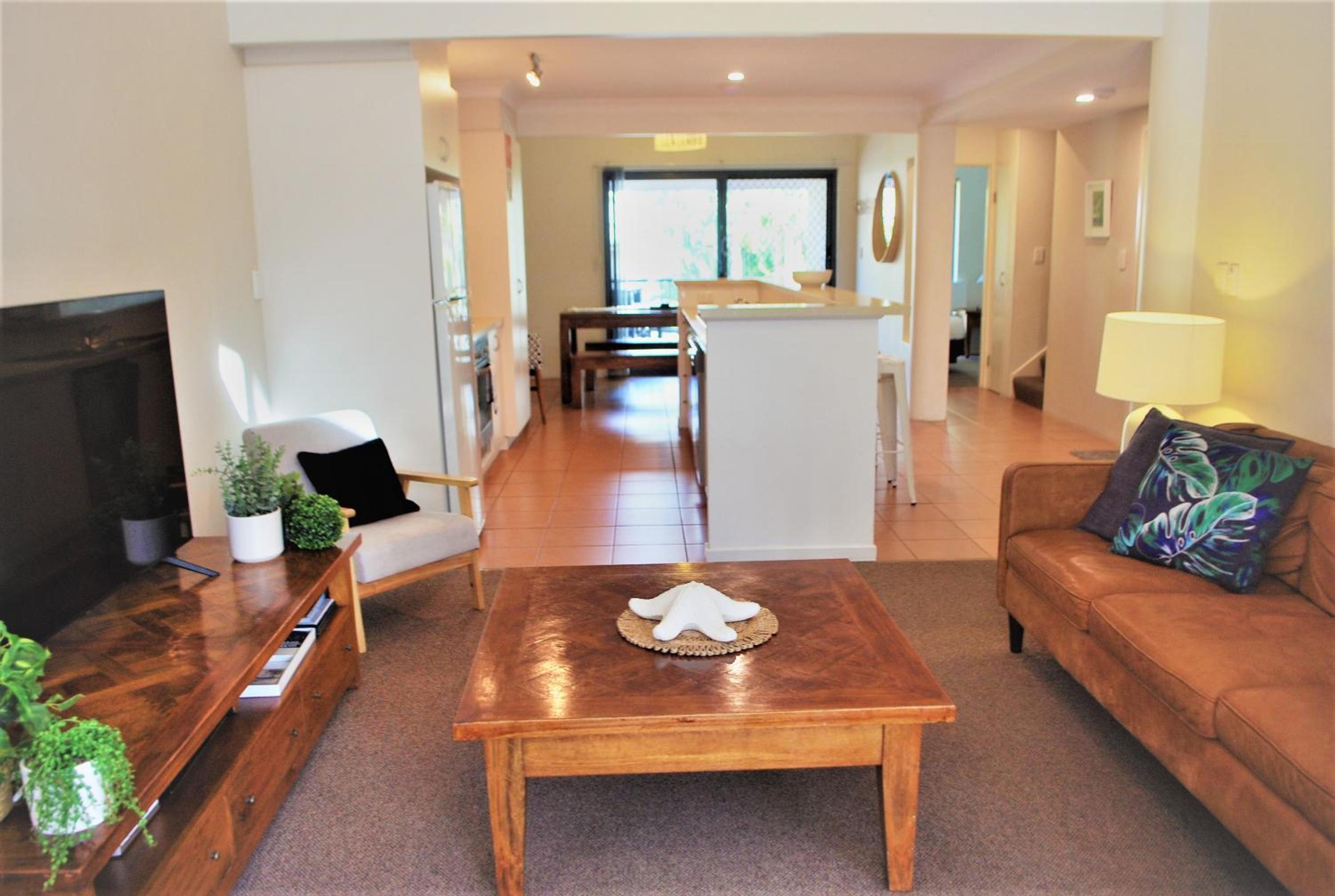 Three-Bedroom Apartment - Split Level photo 3