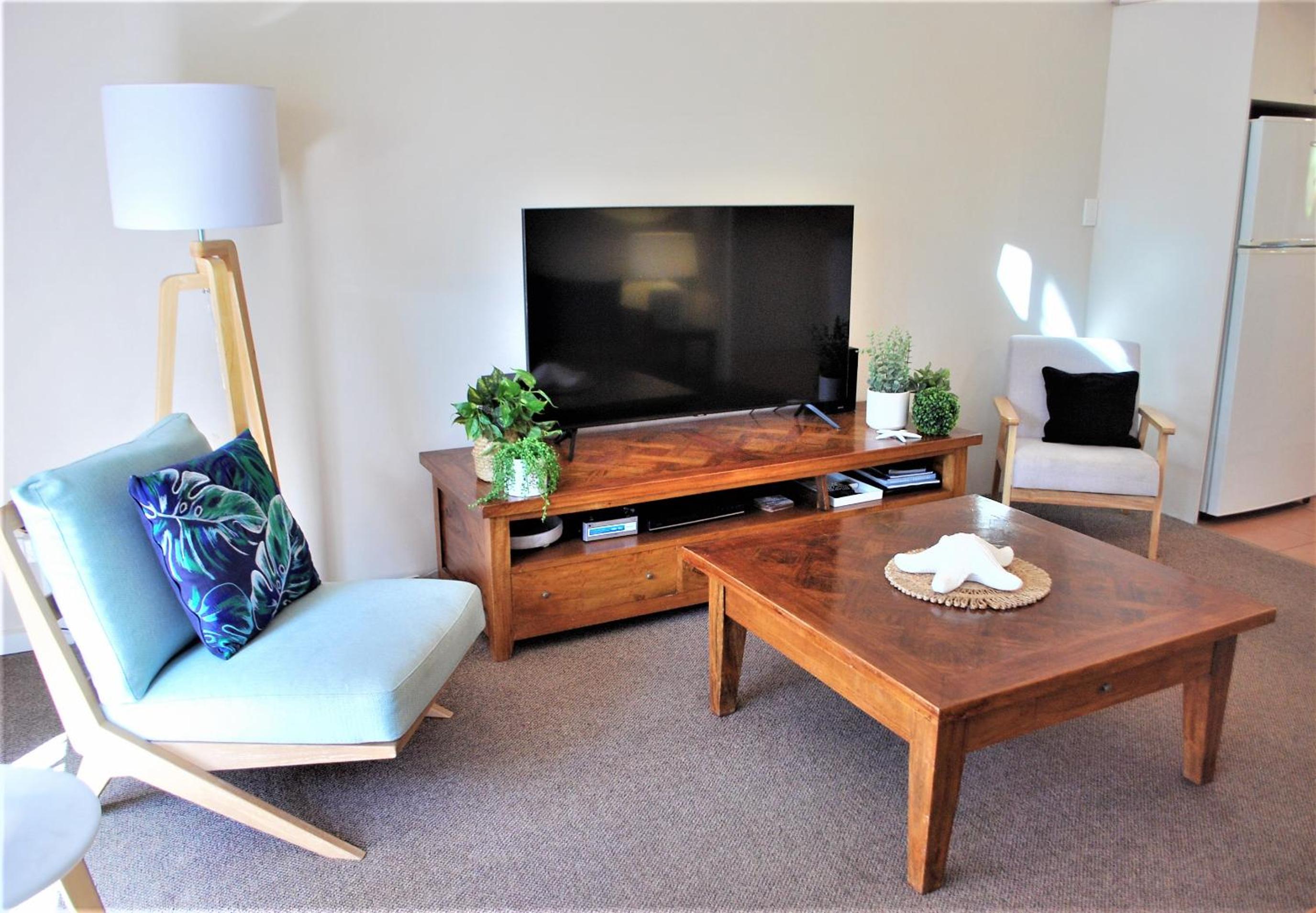 Two bedroom Two Bathroom Apartment - Split Level photo 2