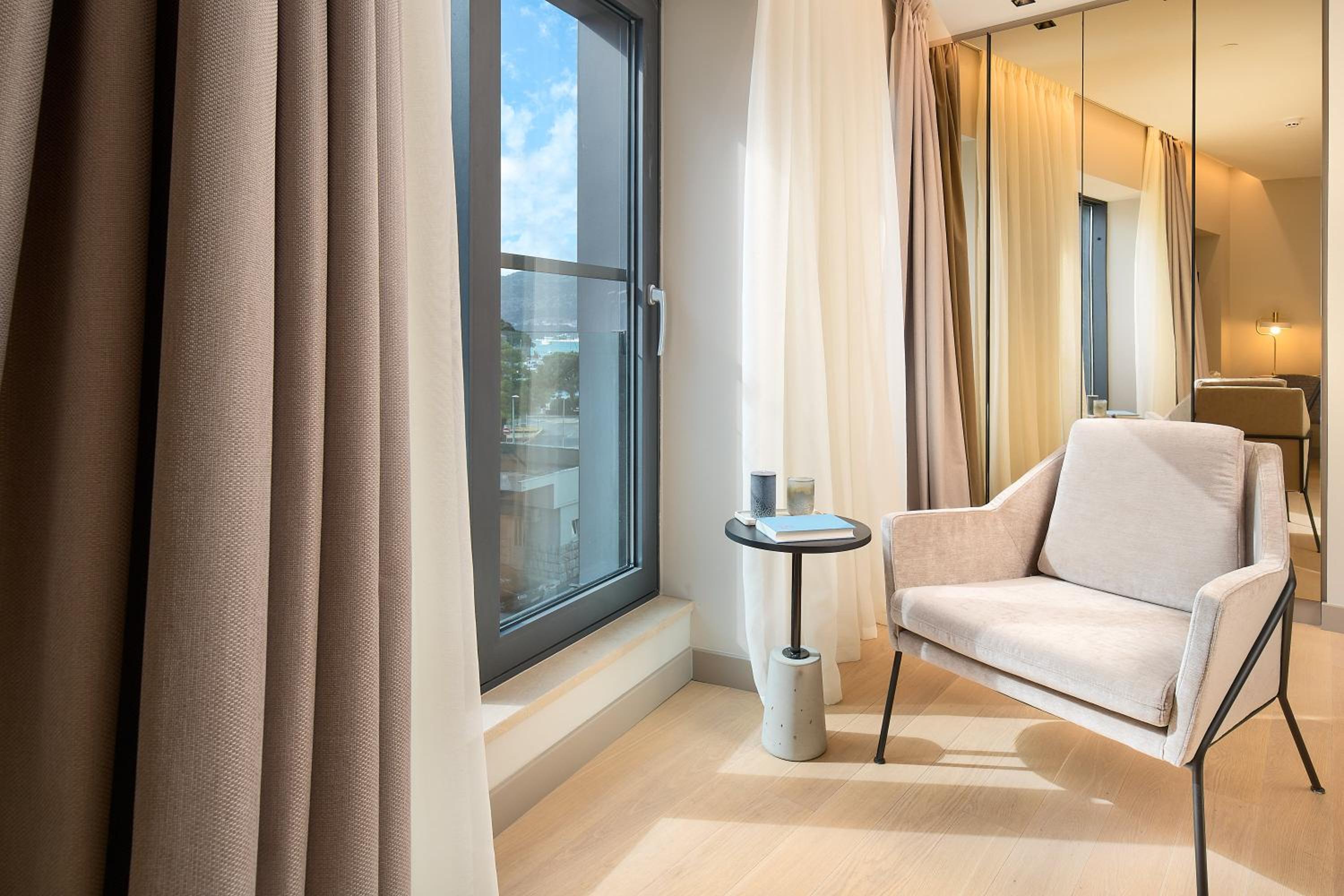 Superior Room with King Bed