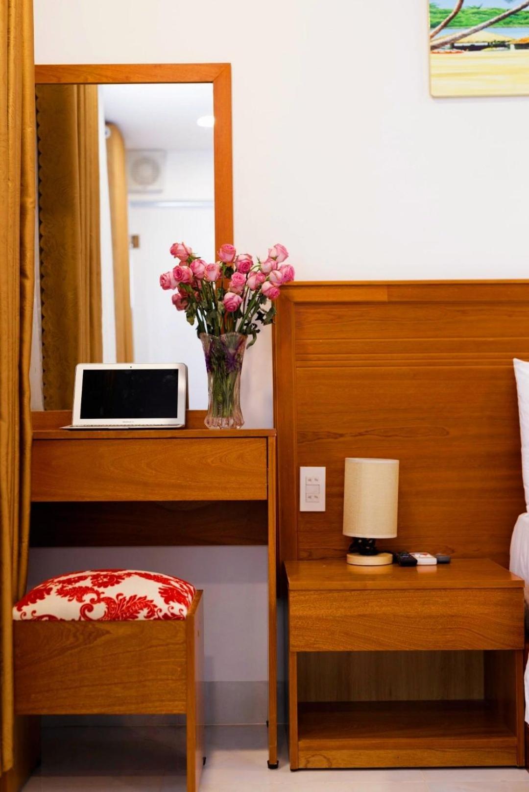 Standard Double Room - Photo 8