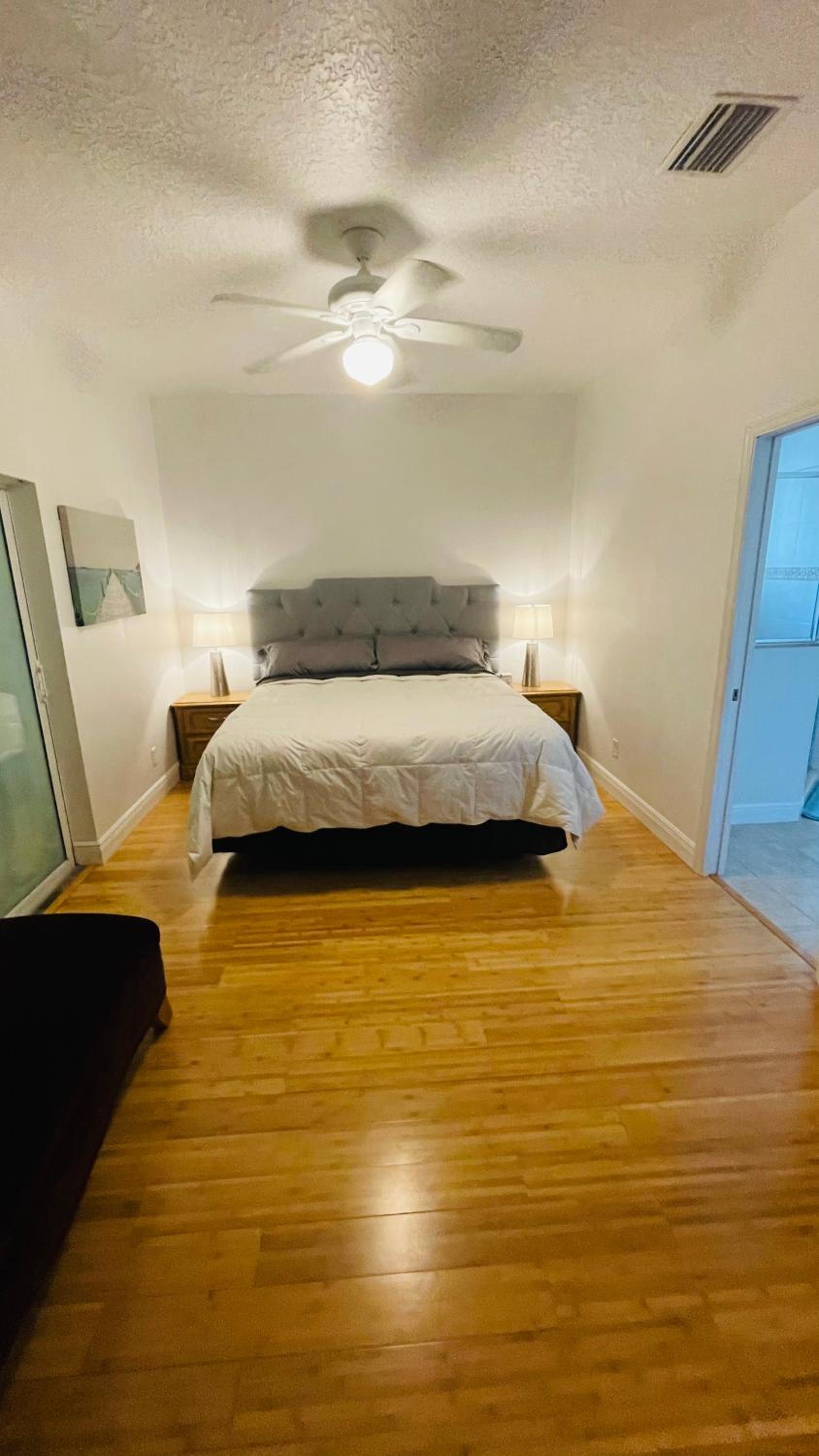 Two-Bedroom House - Photo 8