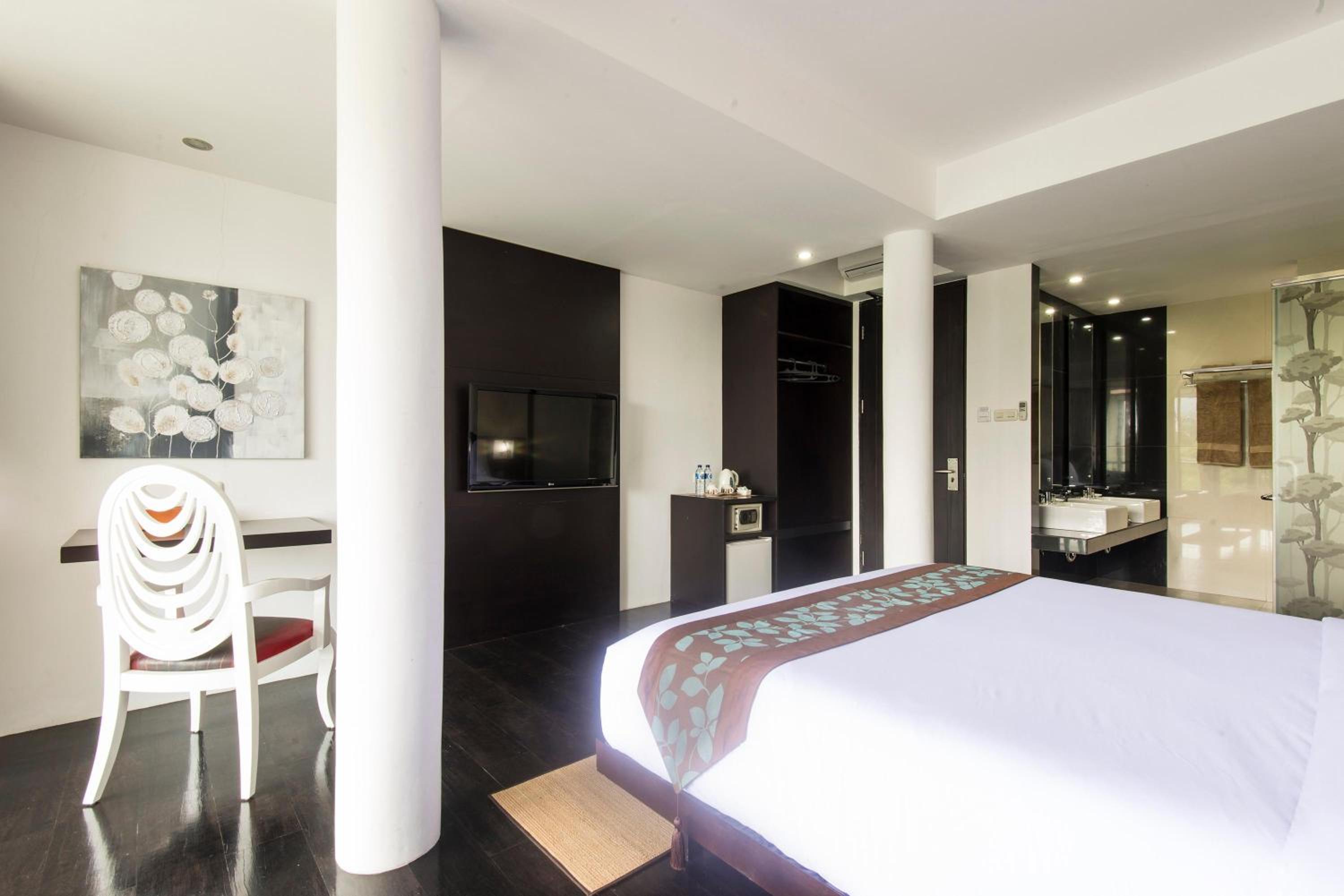 Double Room with Mountain View - Photo 2