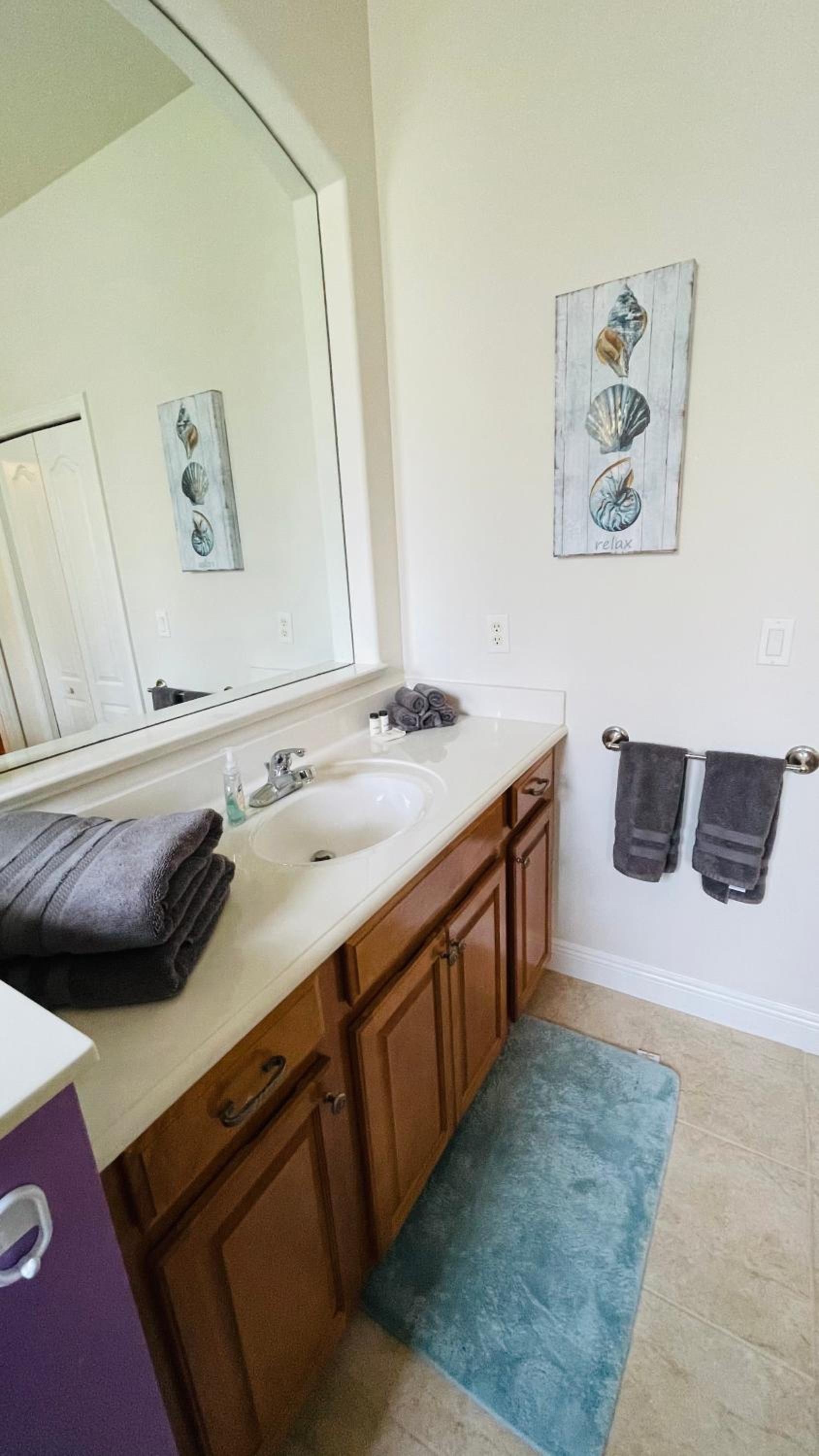 Two-Bedroom House - Photo 12