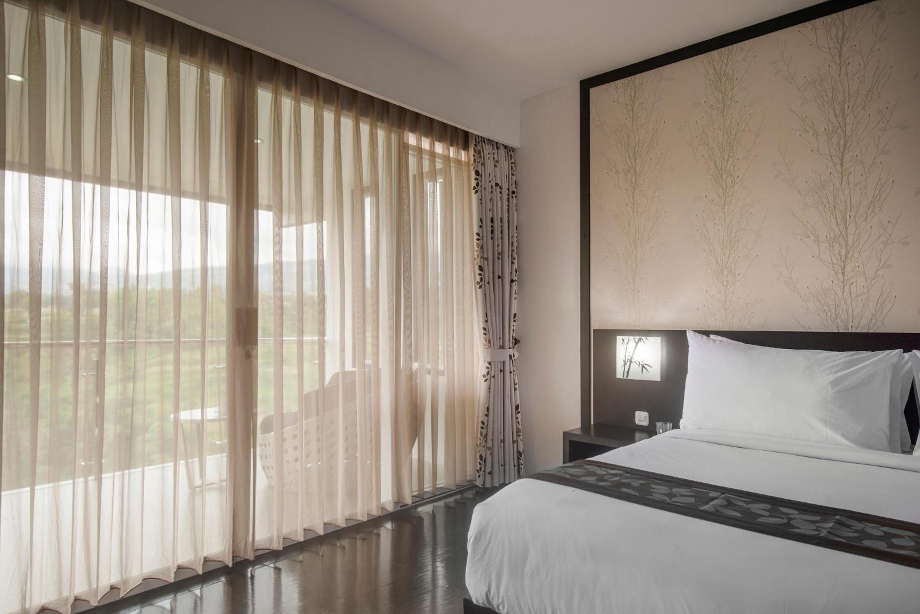 Double Room with Mountain View - Photo 3