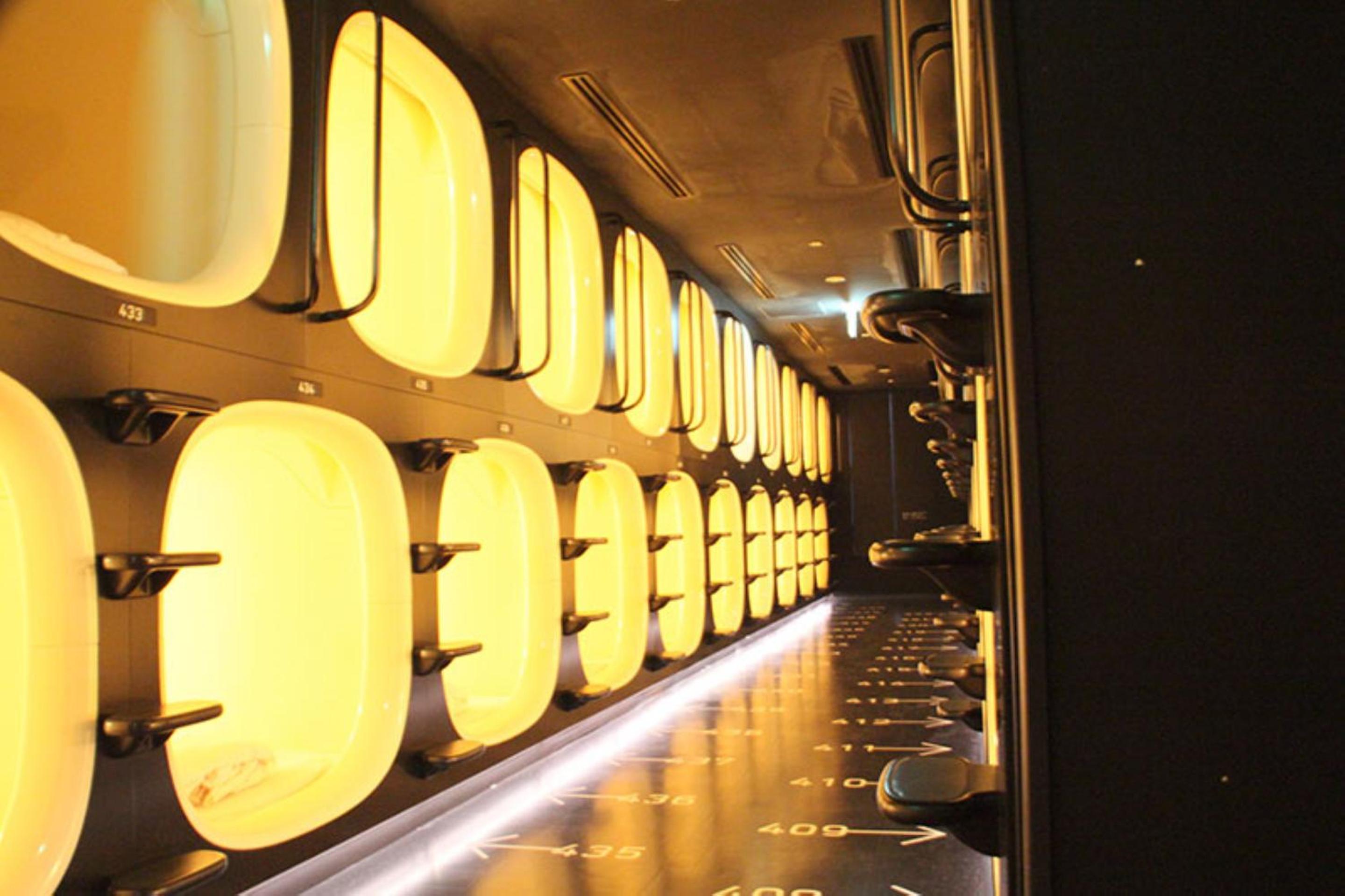 2 Capsule Rooms in Male Dormitory Room  photo 2