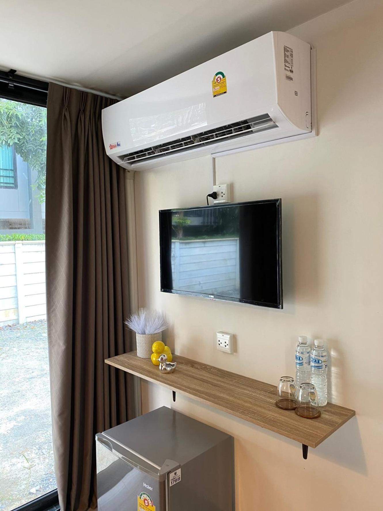 Double Room with Private Bathroom - Photo 4