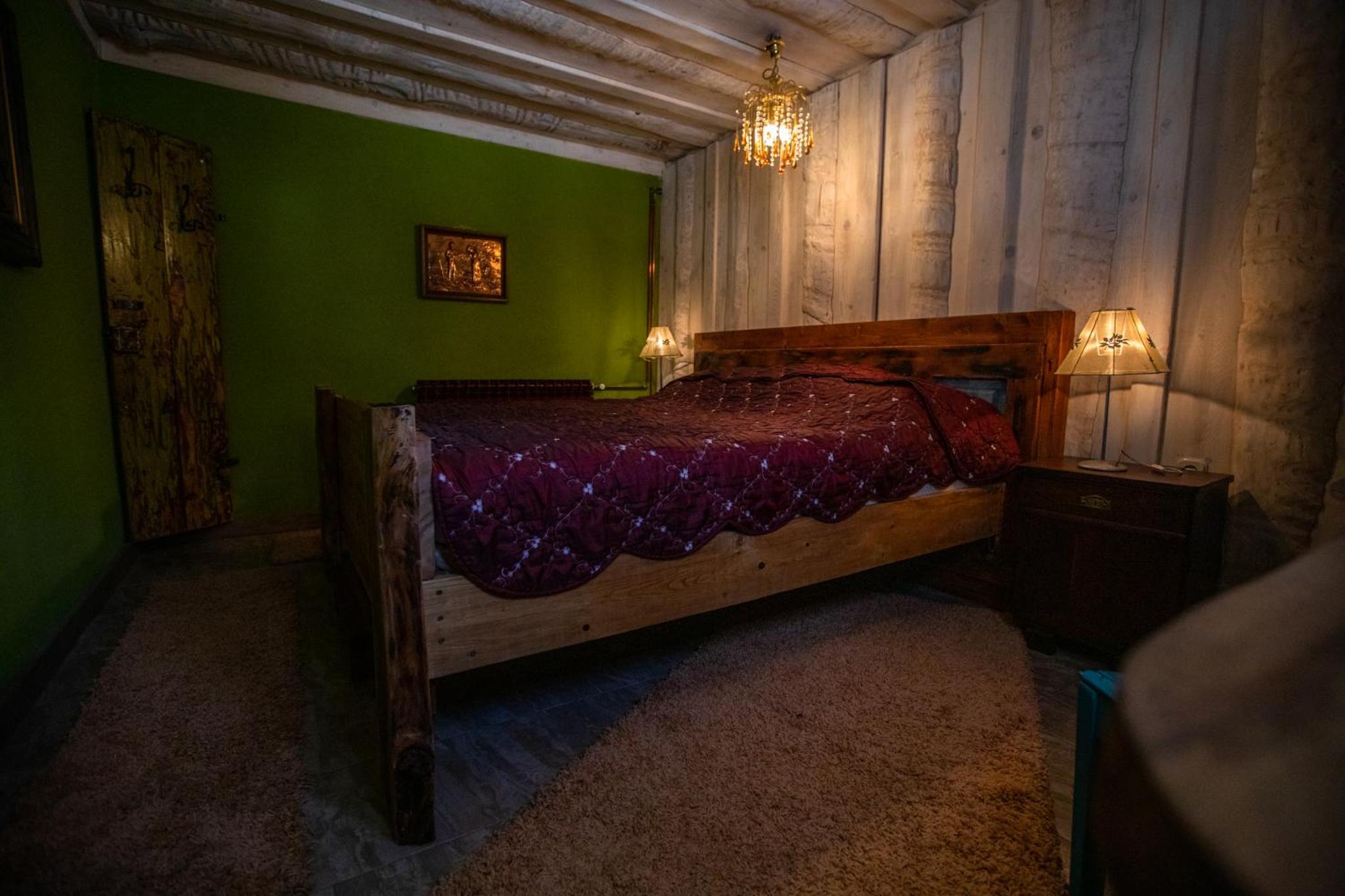 One-Bedroom Apartment - Photo 4