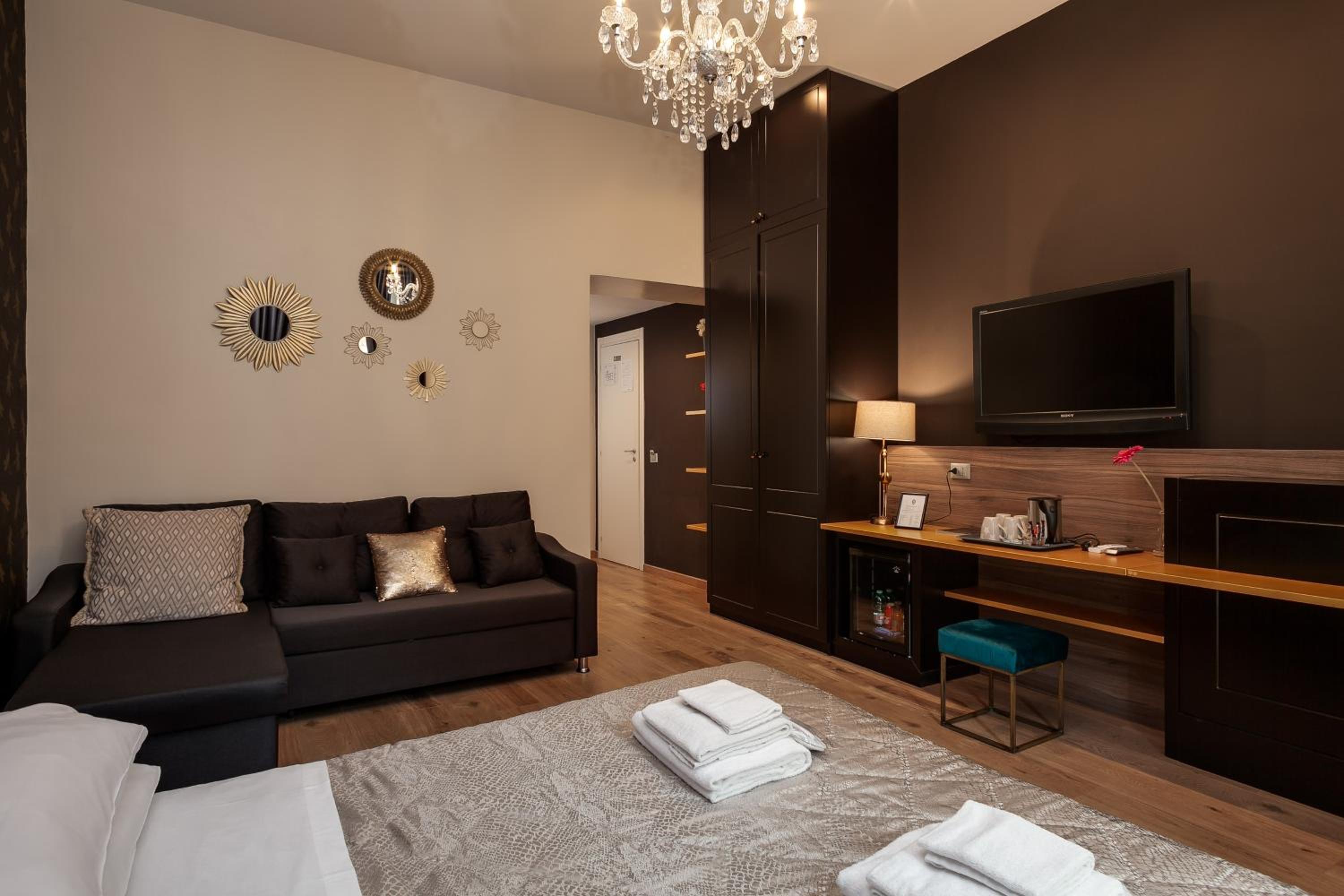 Luxury Quadruple Room photo 2
