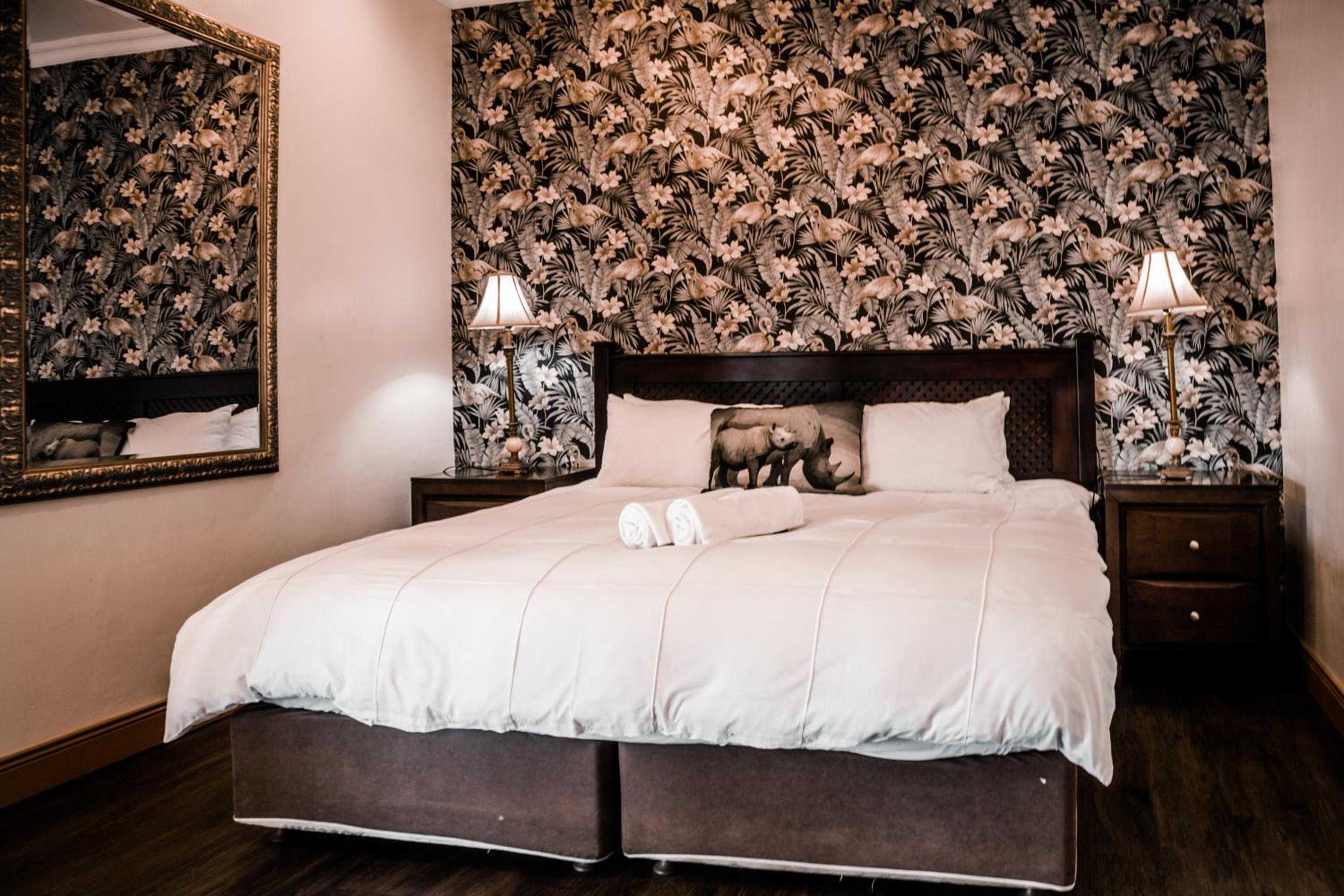 Double Room - Photo 5