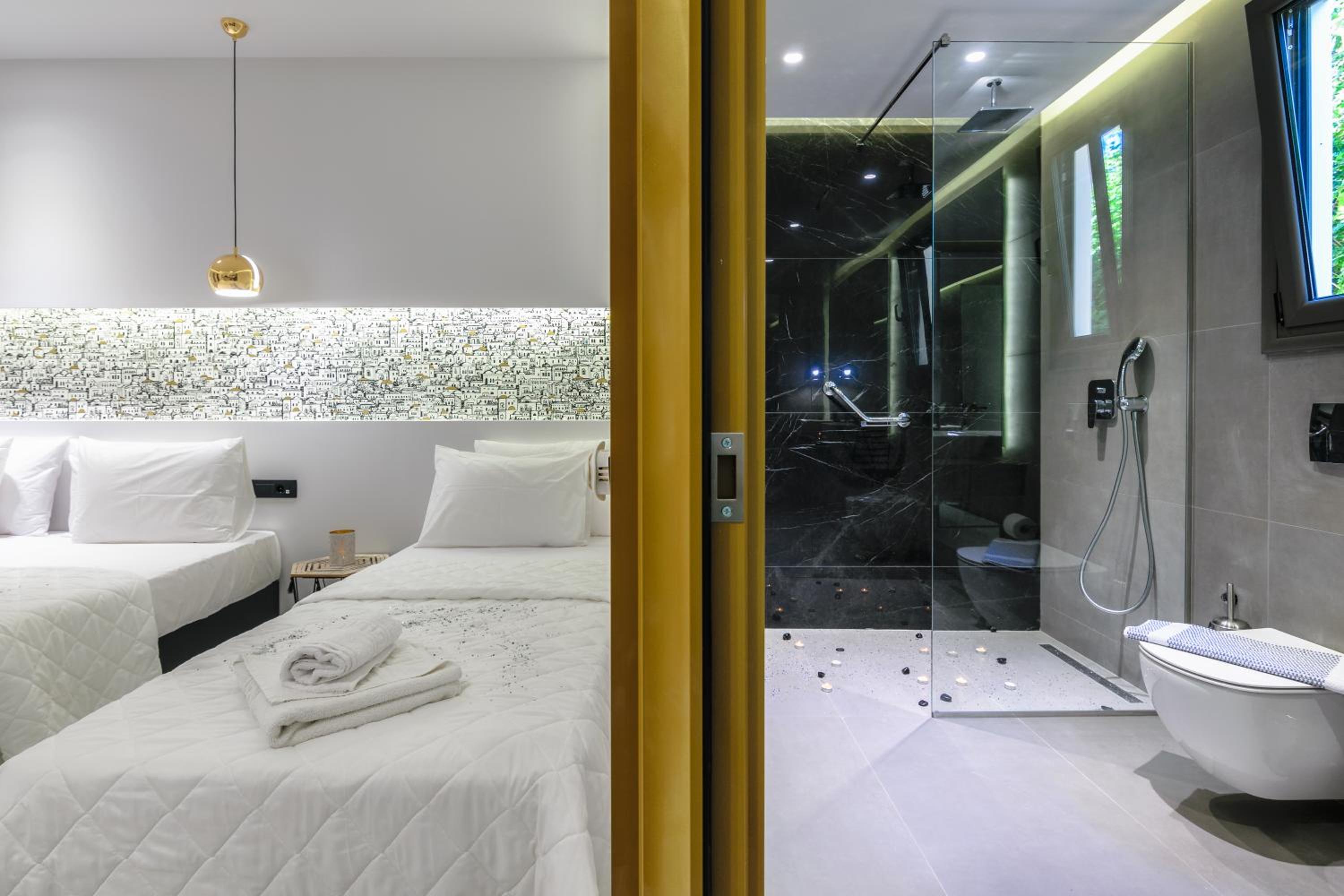 Deluxe Triple Room - Photo 1