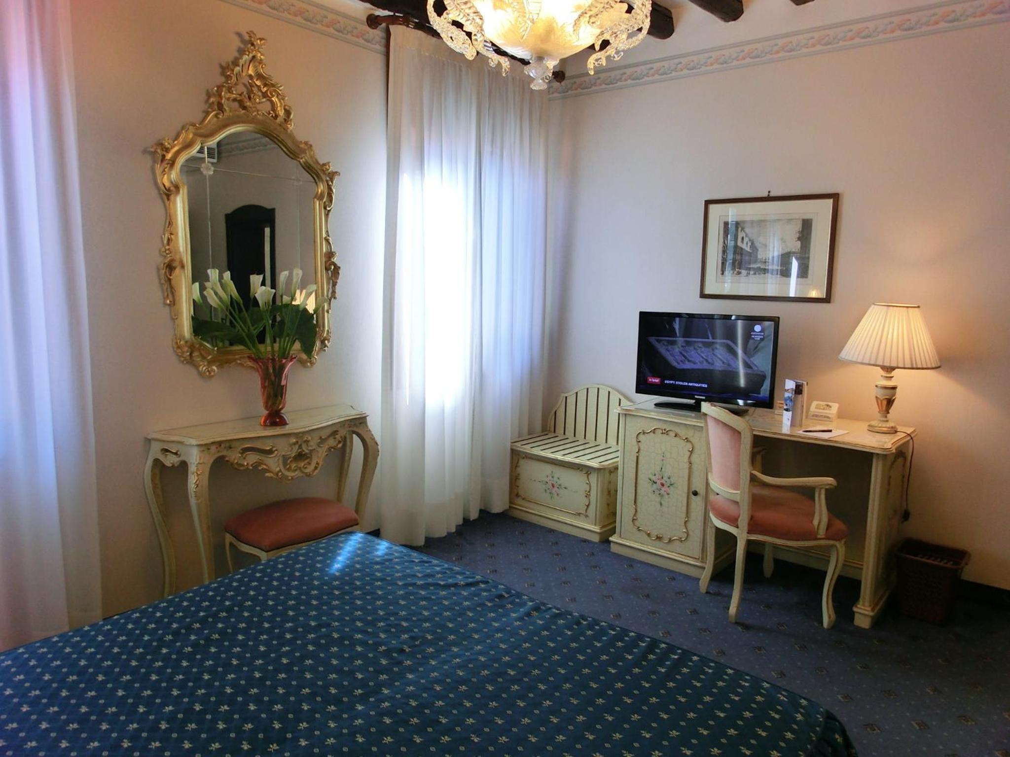 Double Room photo 3