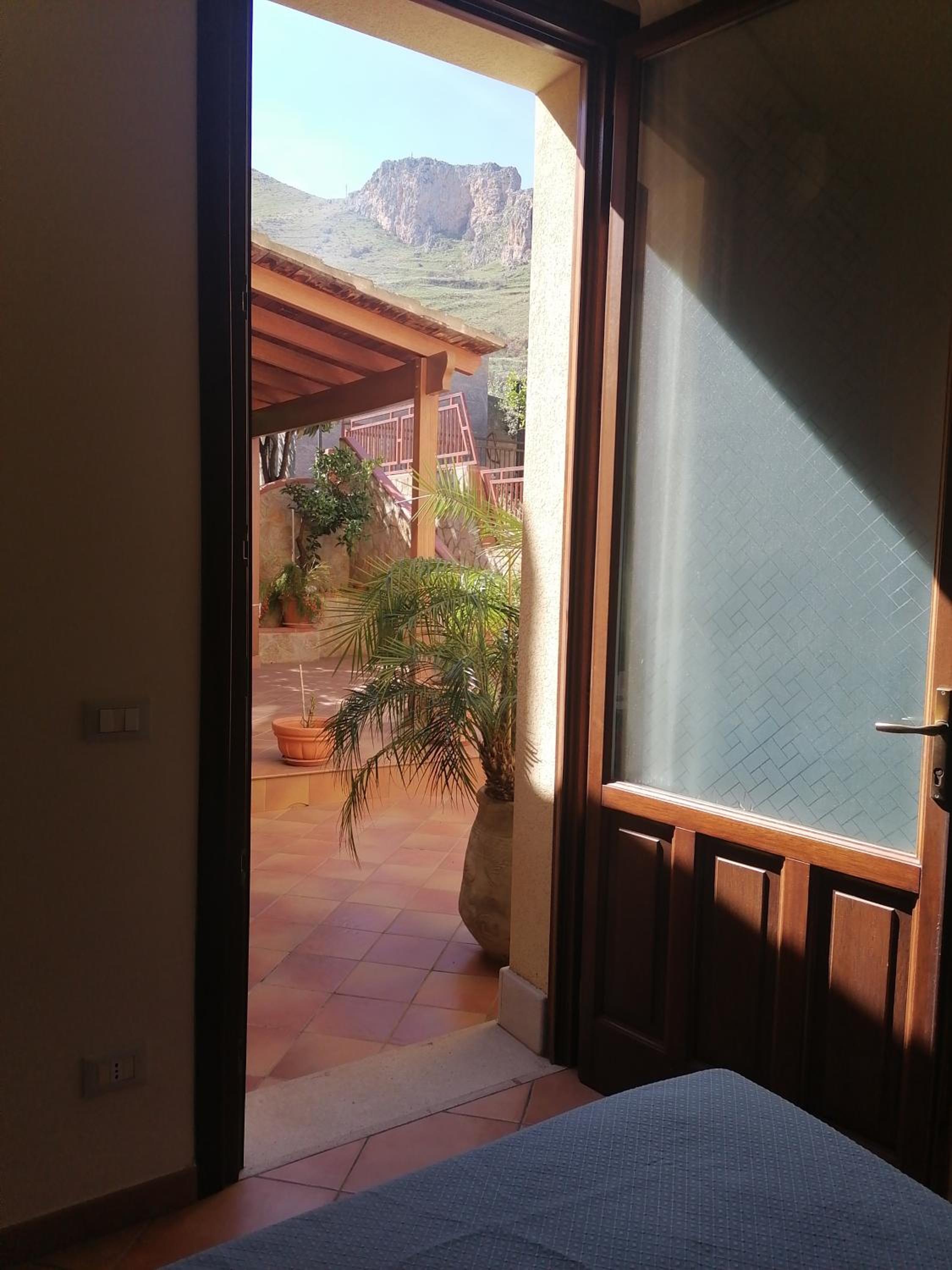 Standard Double or Twin Room with Garden View photo 3