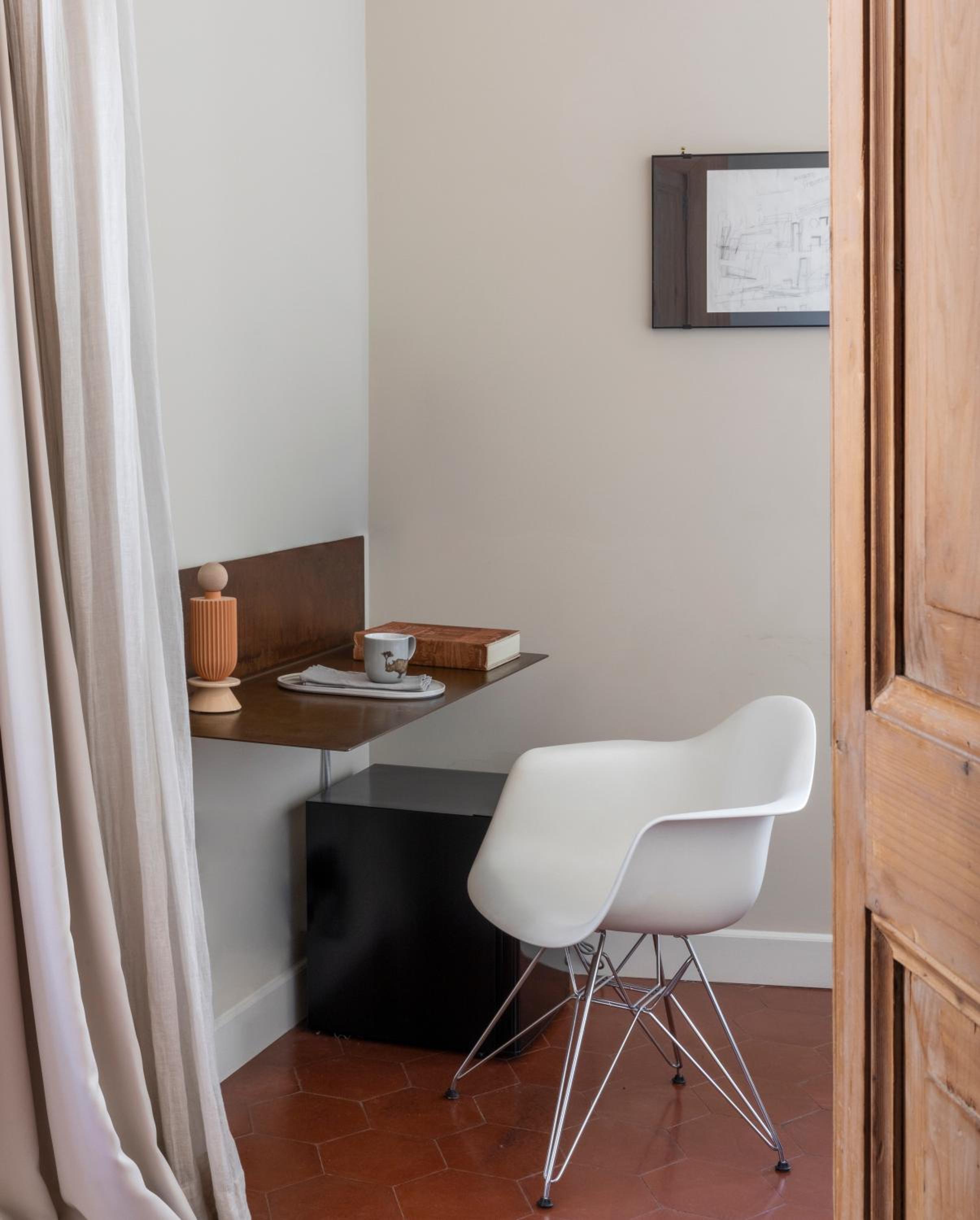 Superior Double or Twin Room with City View photo 1