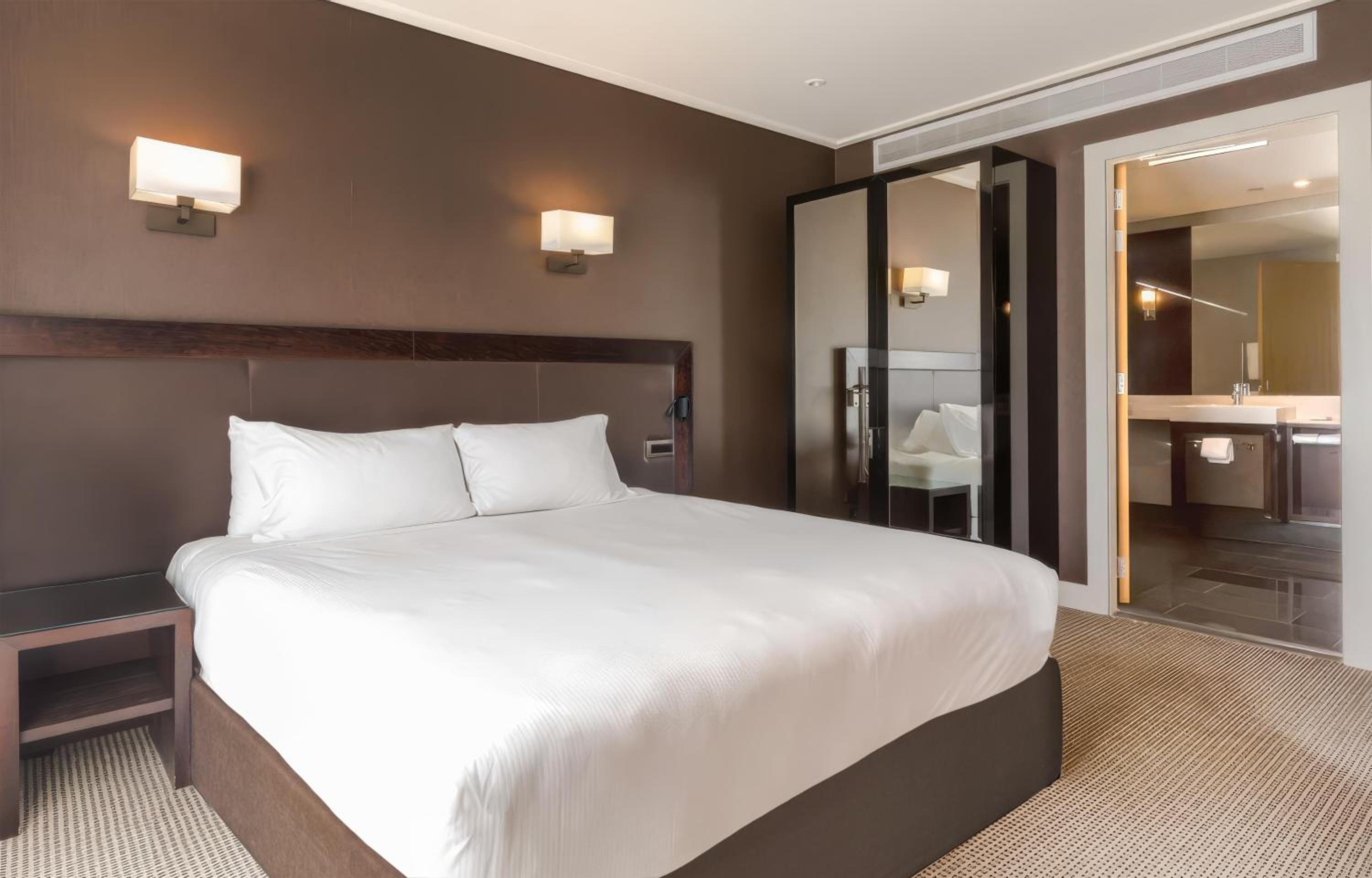 Family Connecting Rooms