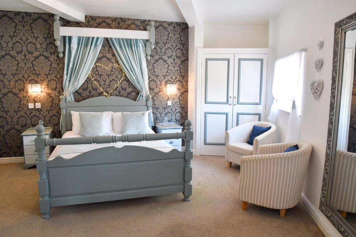 Honeymoon Suite photo 3