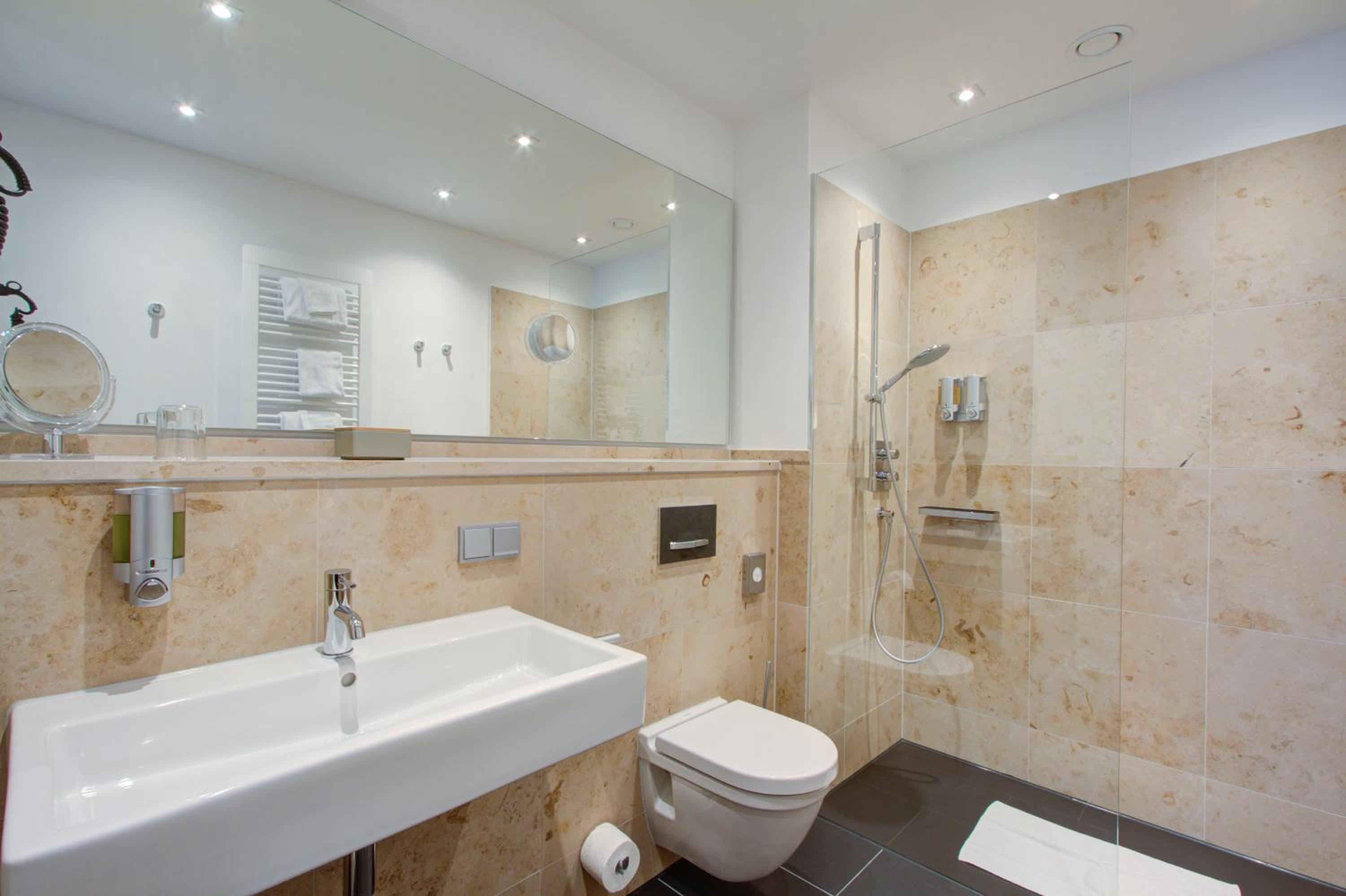 Standard Room - Photo 7