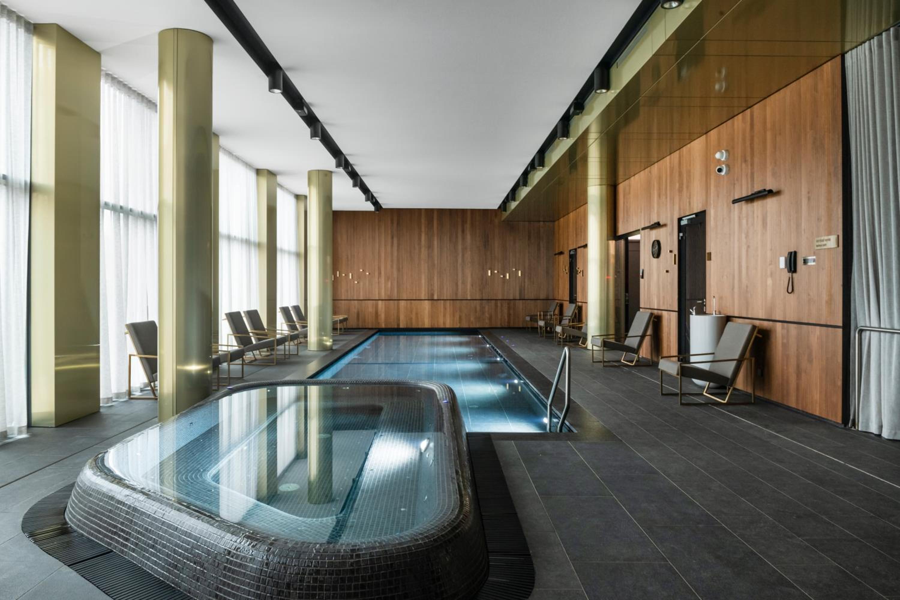 Standard Double Room with Balcony and Spa Access - Photo 6
