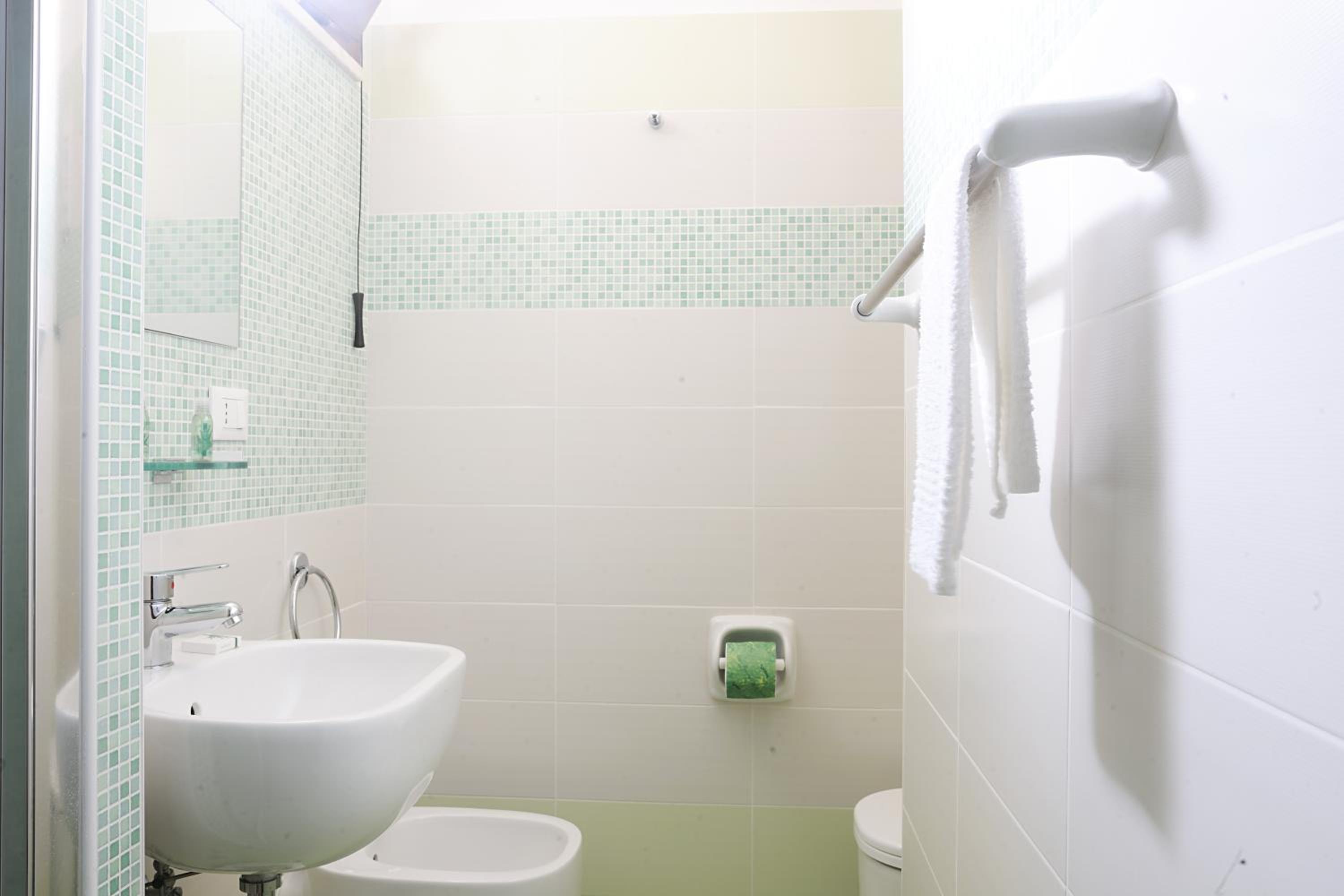 Classic Double Room with Balcony photo 3