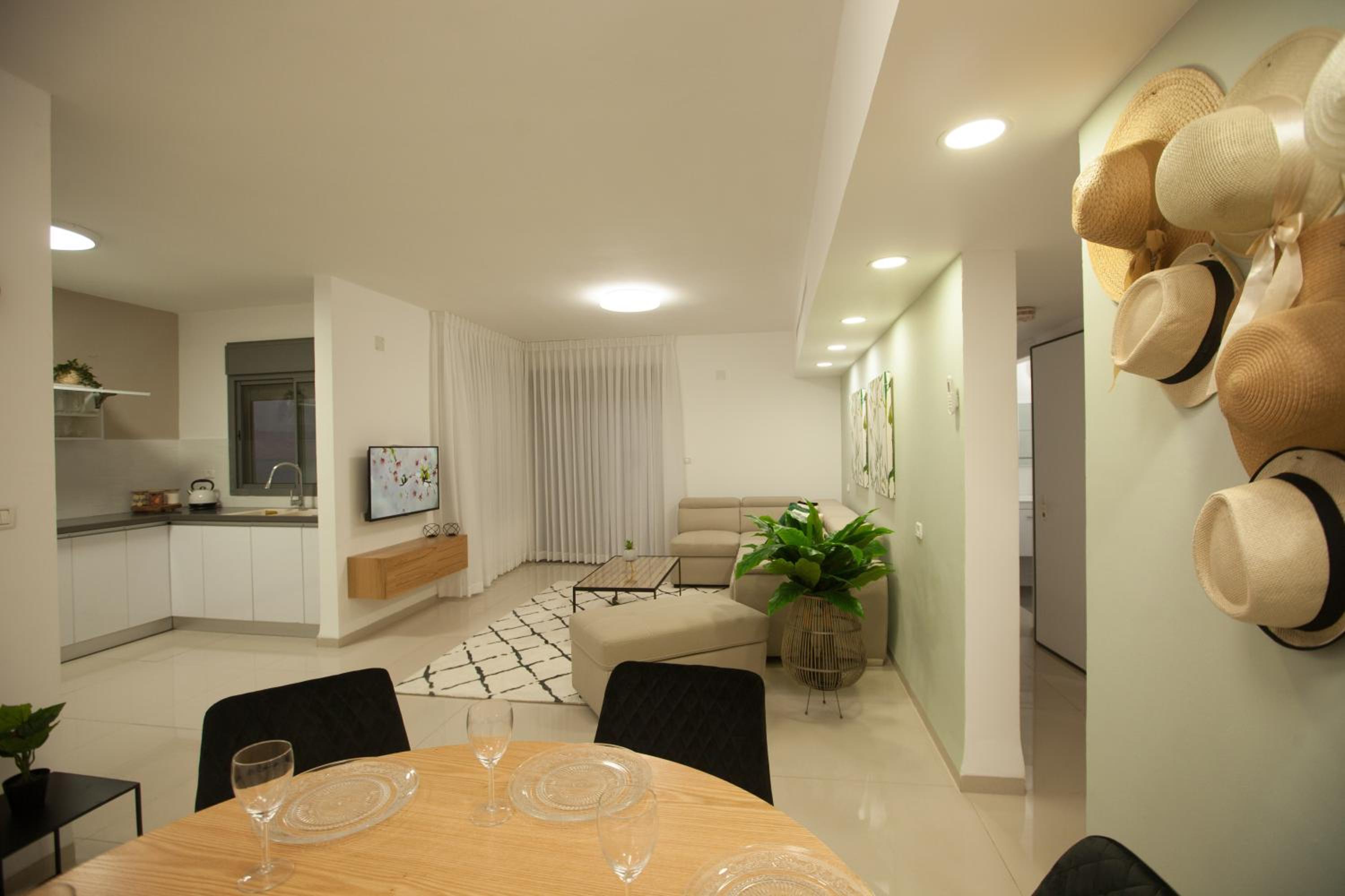 Three-Bedroom Apartment photo 1