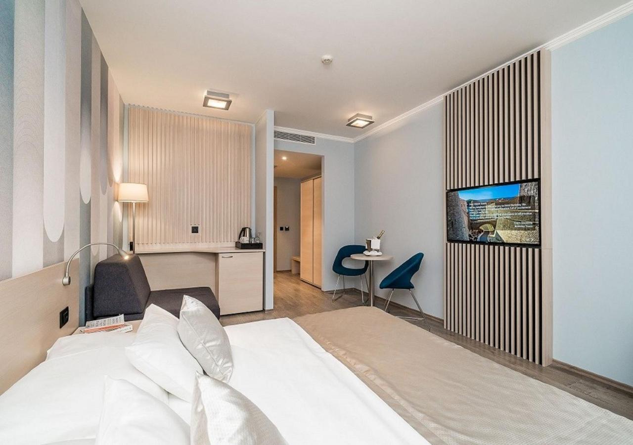 Superior Double Room with Patio