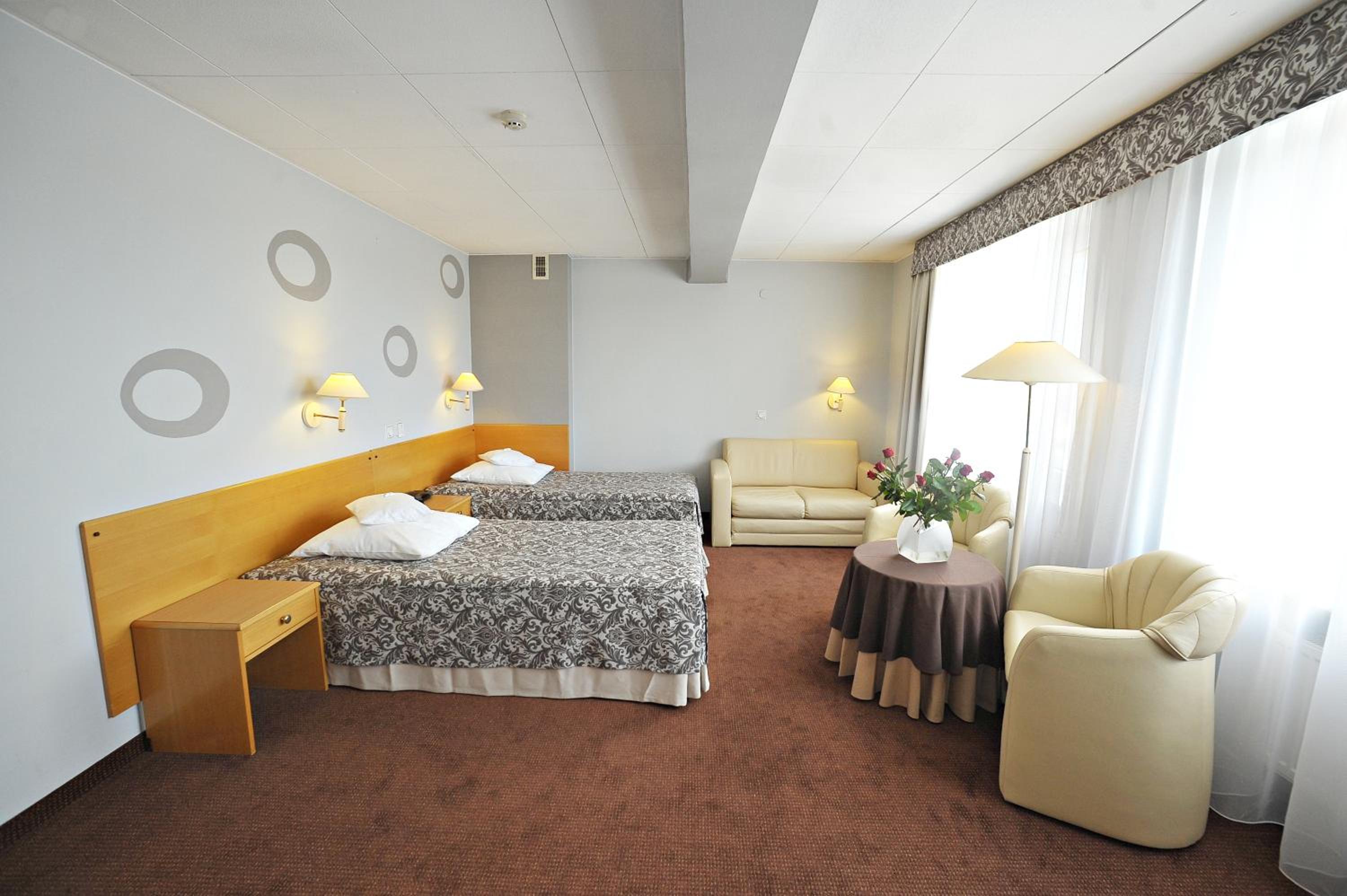 Deluxe Double Room - Photo 8