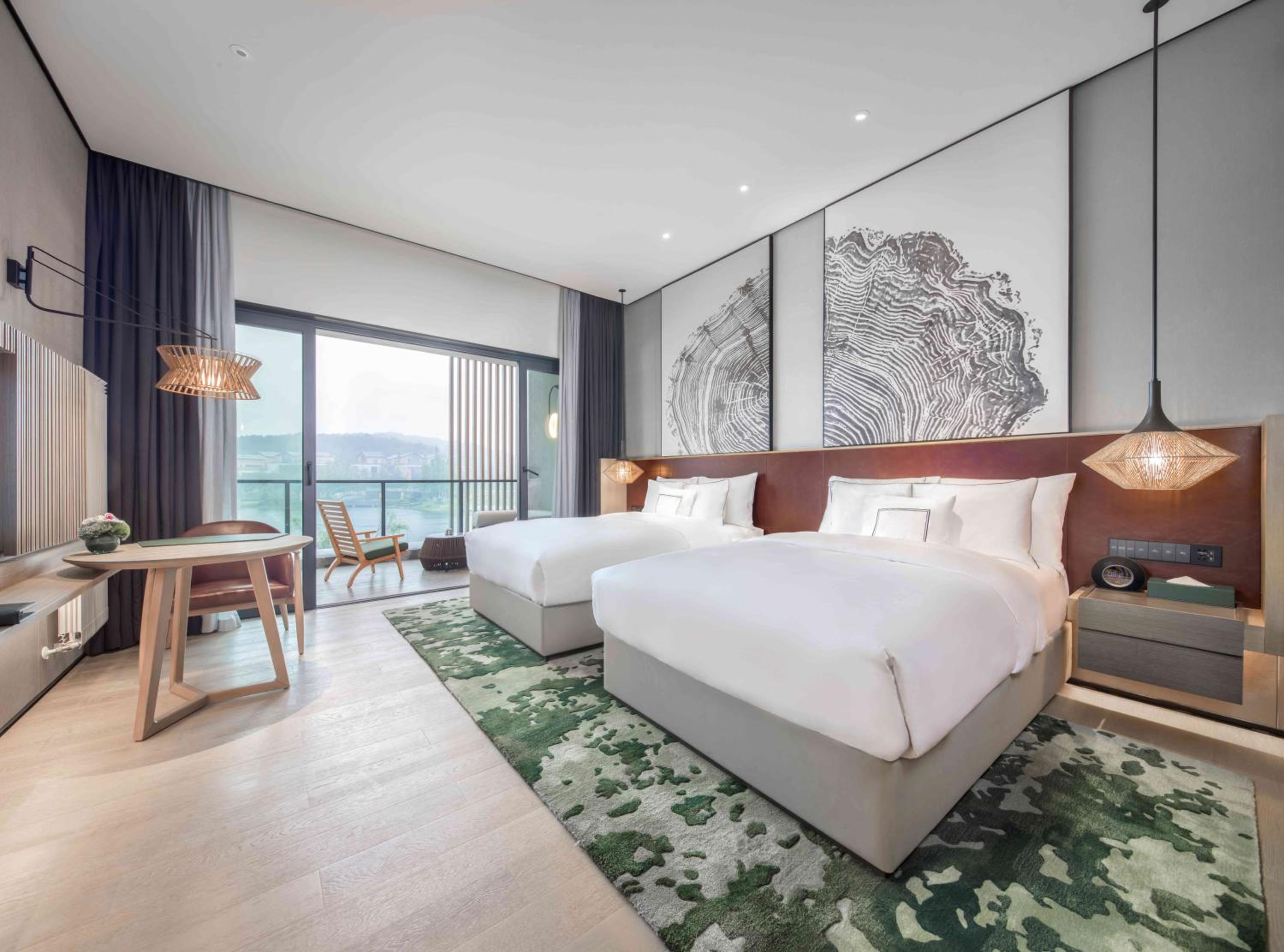 Melia Guestroom with Lake View - Photo 5