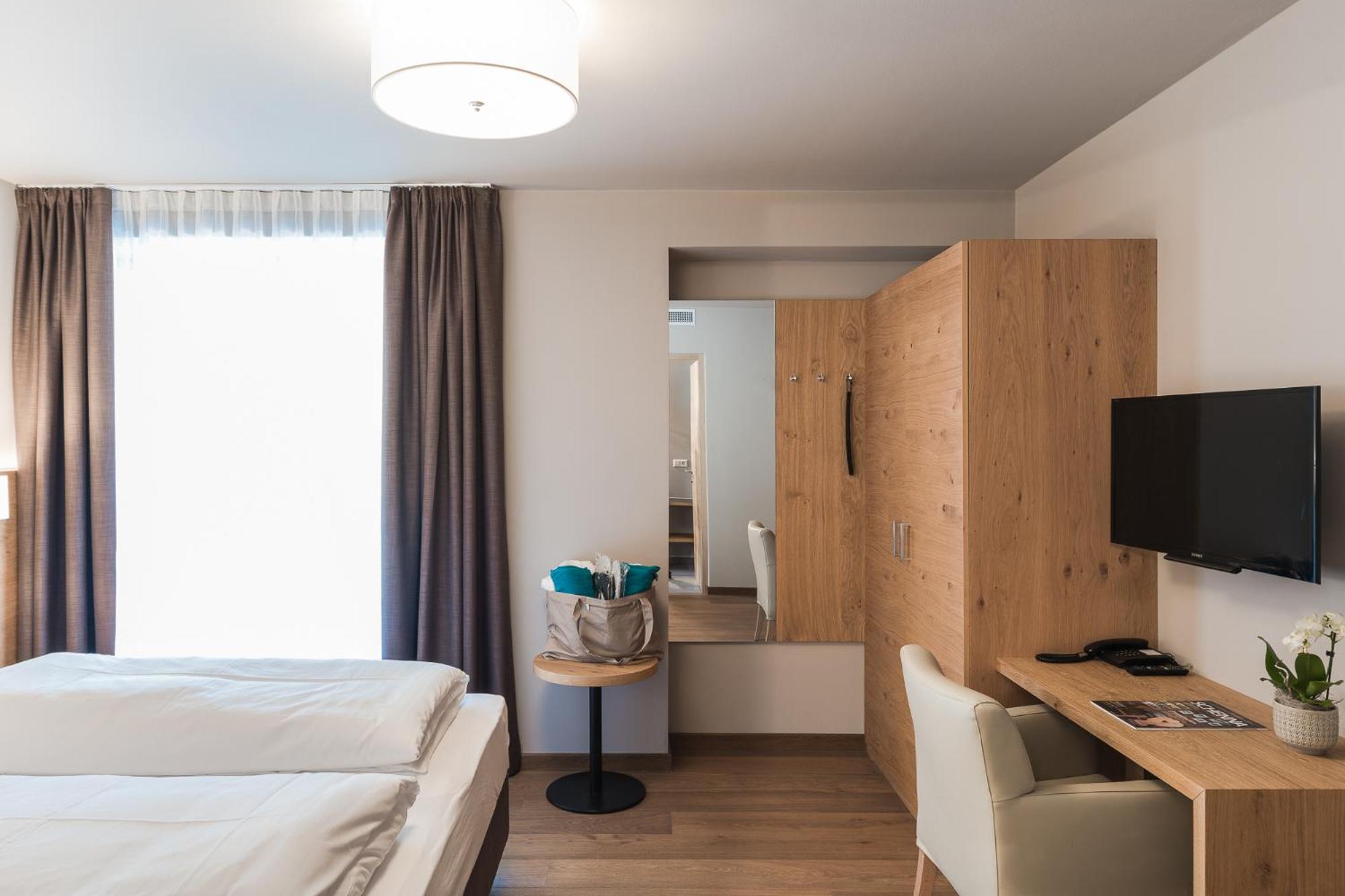 Small Double Room photo 2