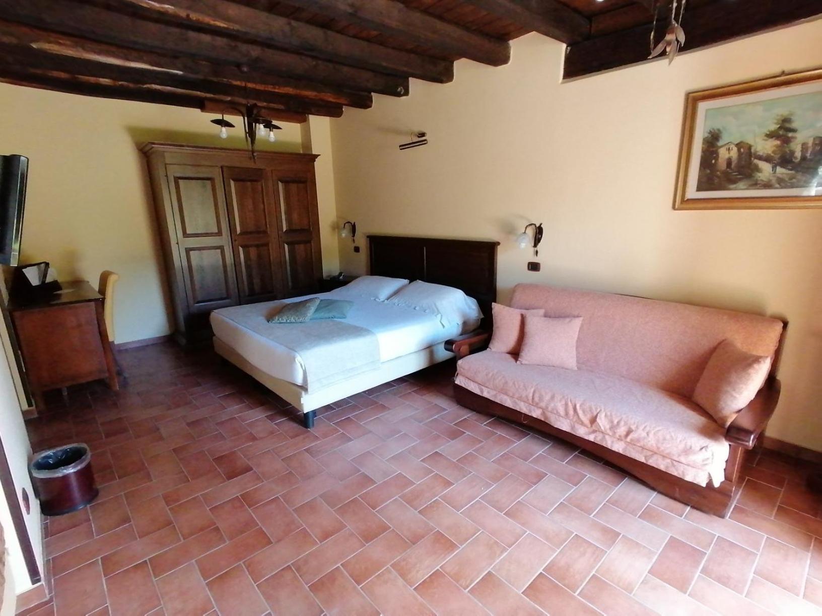 Quadruple Room - Photo 1