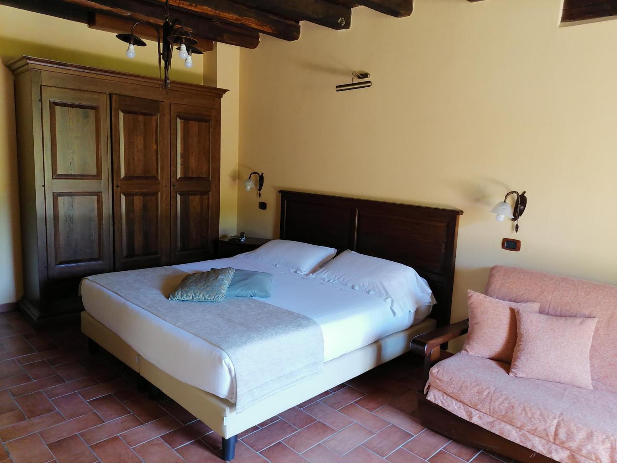 Quadruple Room - Photo 2